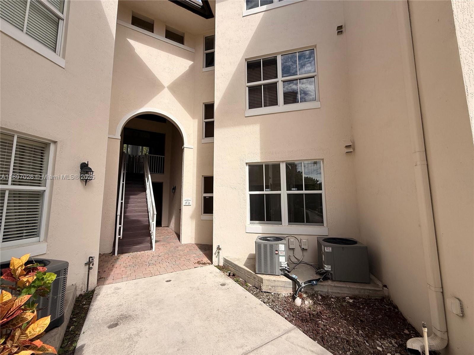 Property photo # 4
