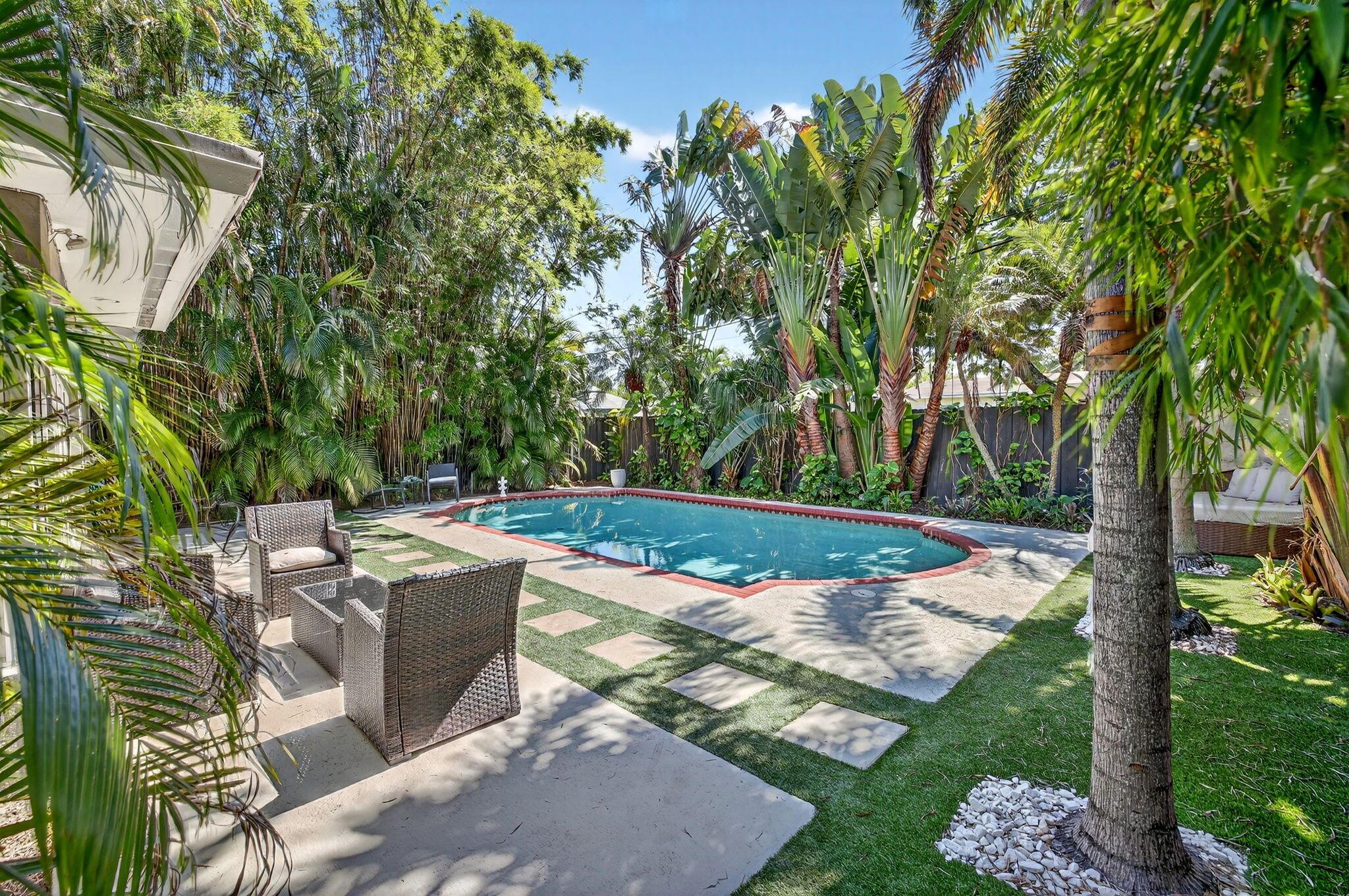 554 45th Court, Oakland Park, Florida 33309