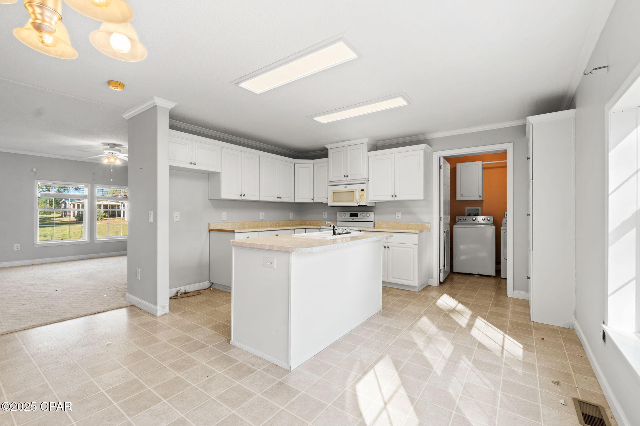 0zy5btaiplfy09j4vmrpidculqphgwszcge6ddsrx1m