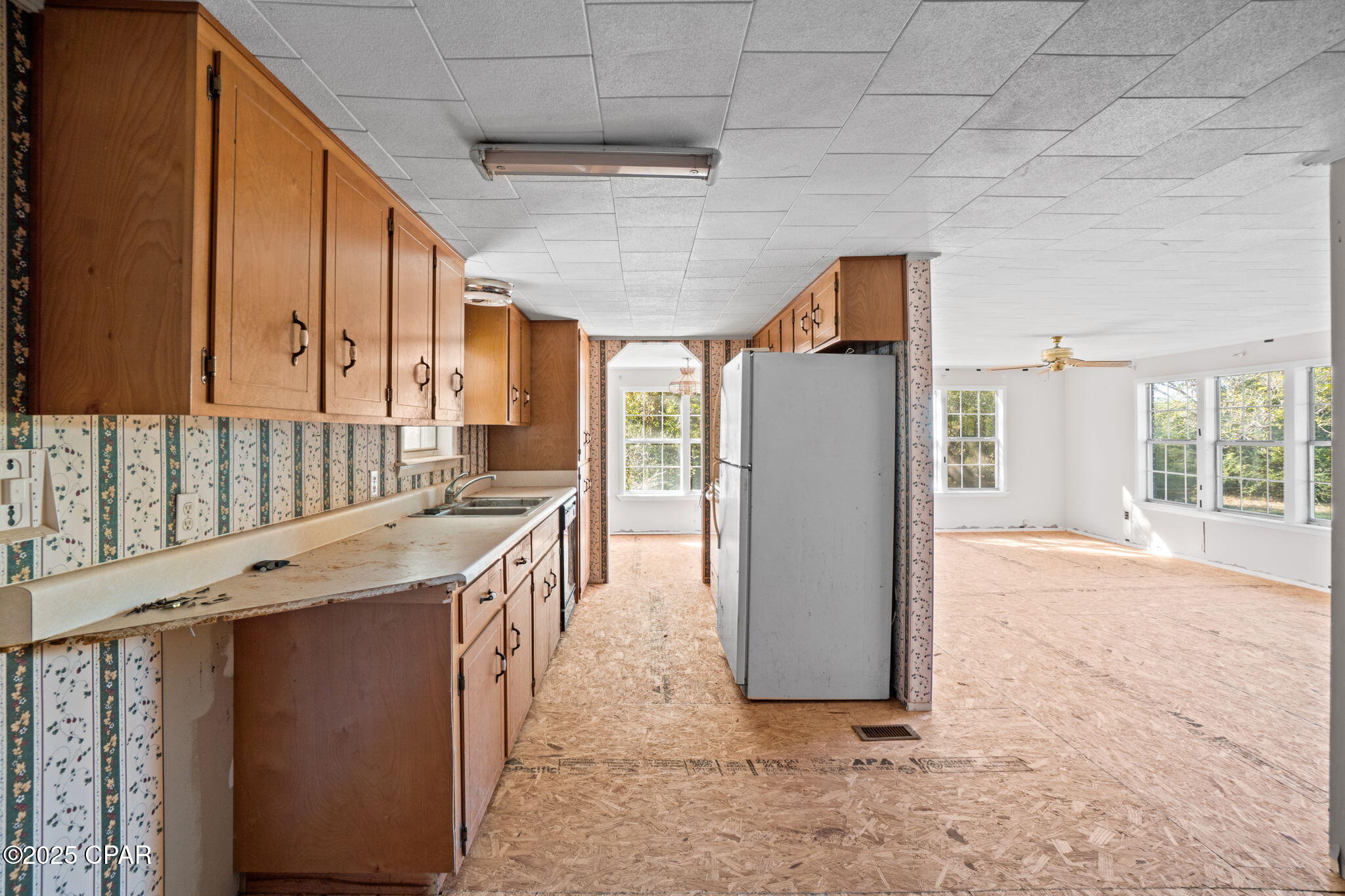 Gj9gemiuut3d Q  Tke_w7eds 9ekx3_pw02ojmr7ry