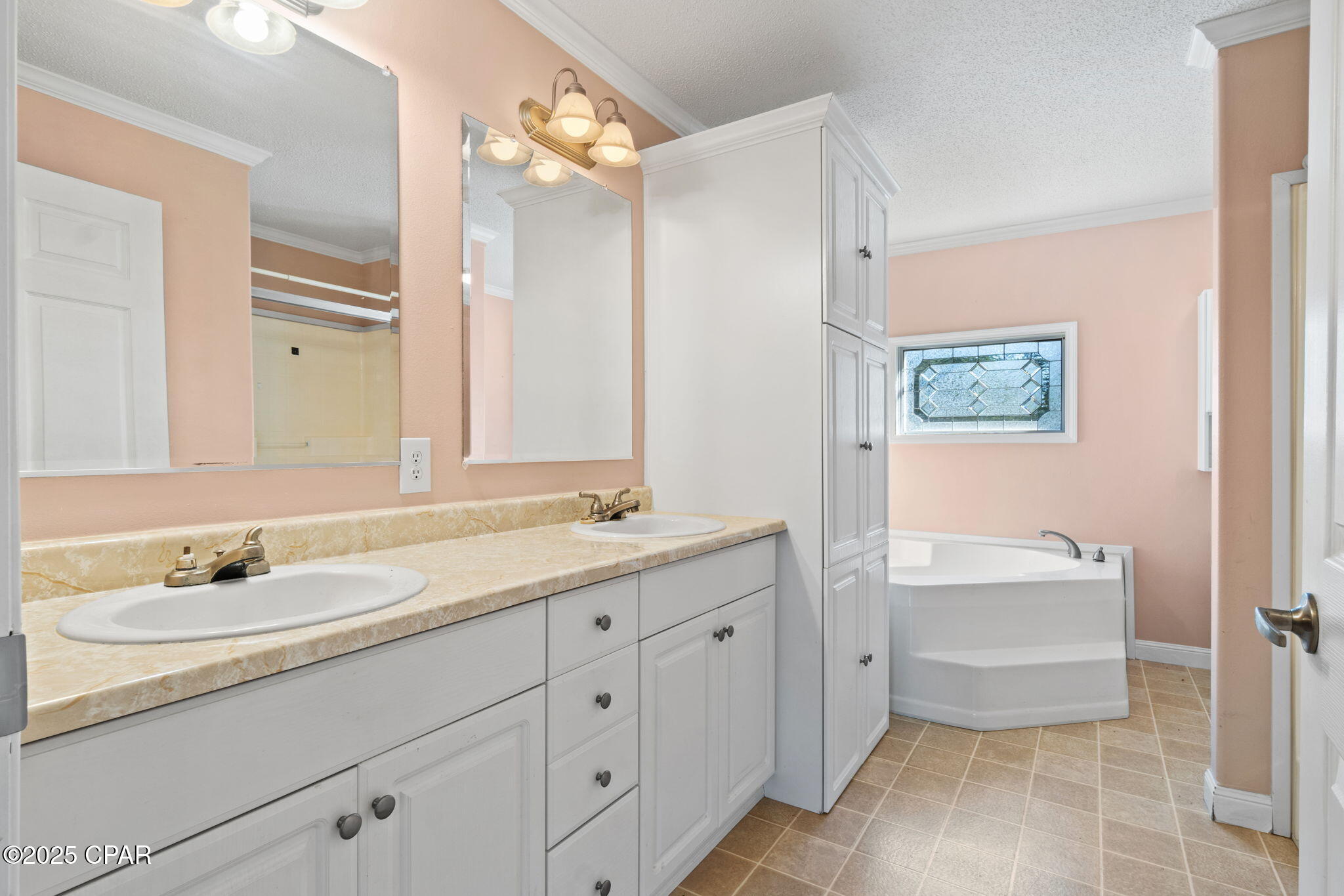 Htfgmzglyqvolre8uyy1n4fkazbecvm4fukjskh5bro