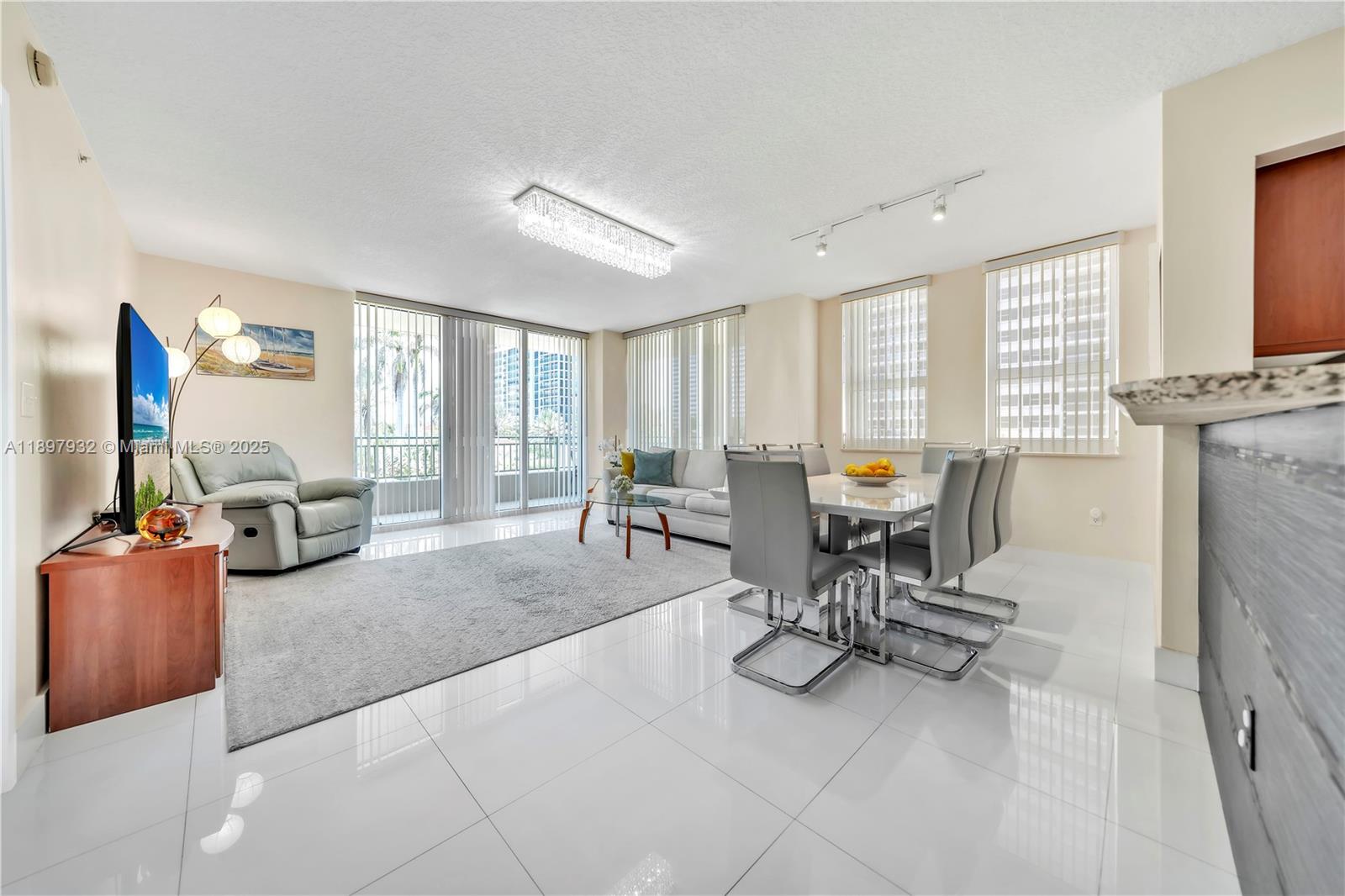 2080 Ocean Drive Condo