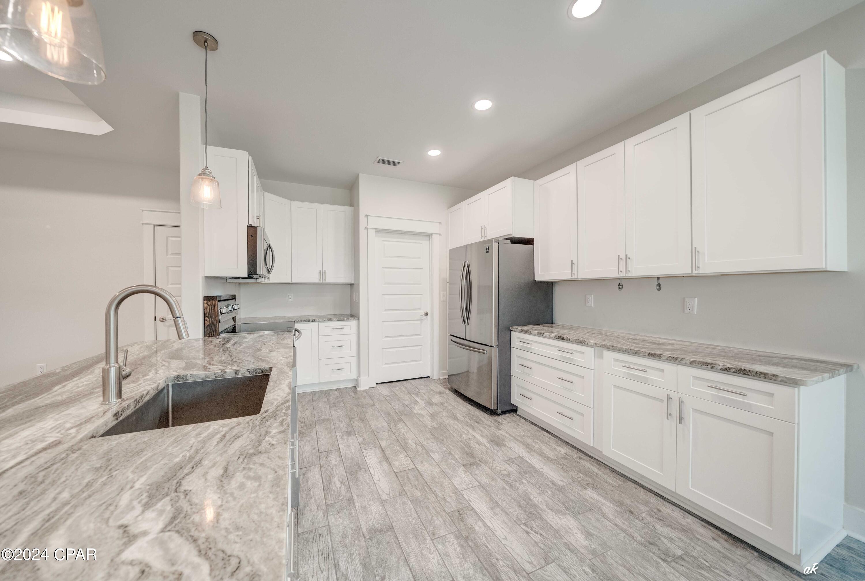 Q5z3dohmakrjdjrwf2aej5hf8ntaqipc8rg7ah8xn8e