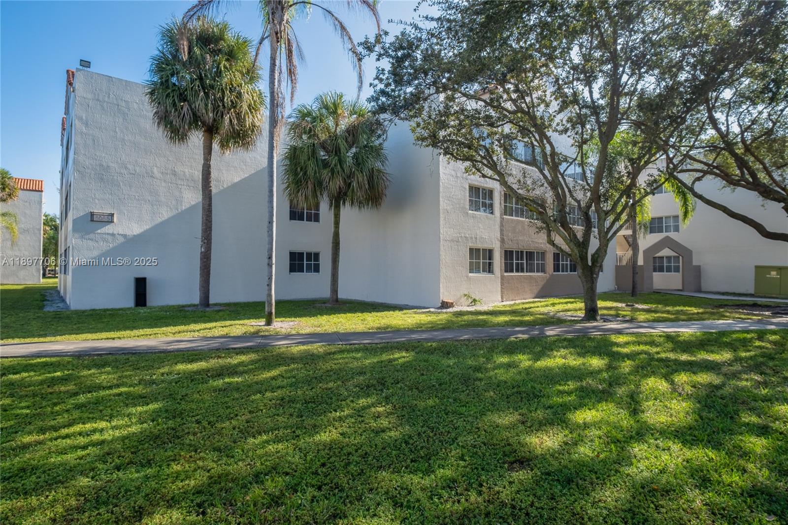 Property photo # 7