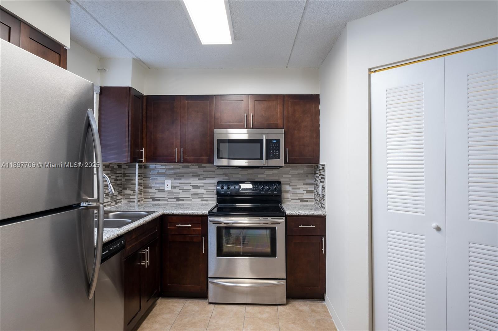 Property photo # 6