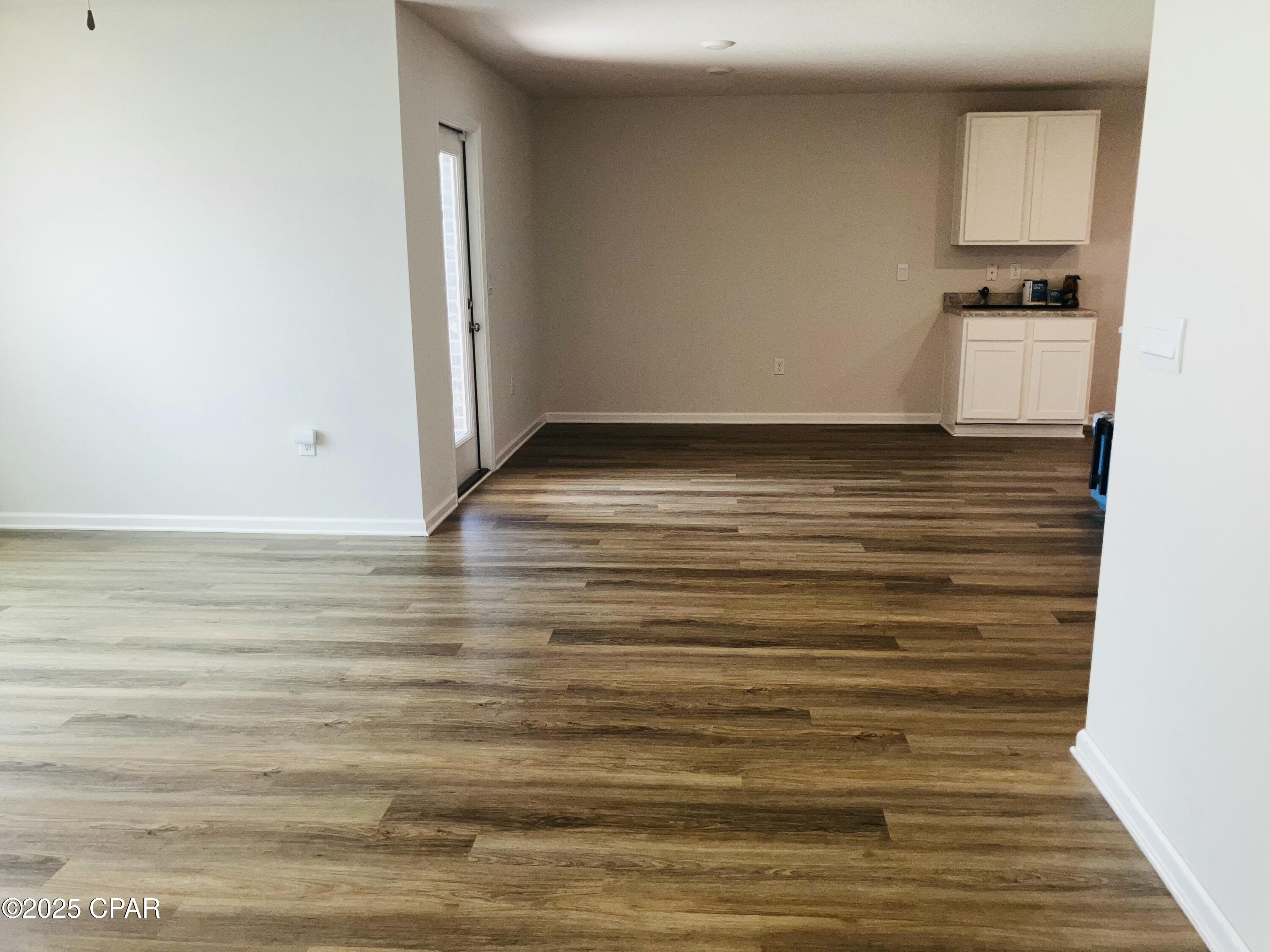 Cqu6pni59jp 7wy8iyffihhp4bcowooy8xquzuk1apo