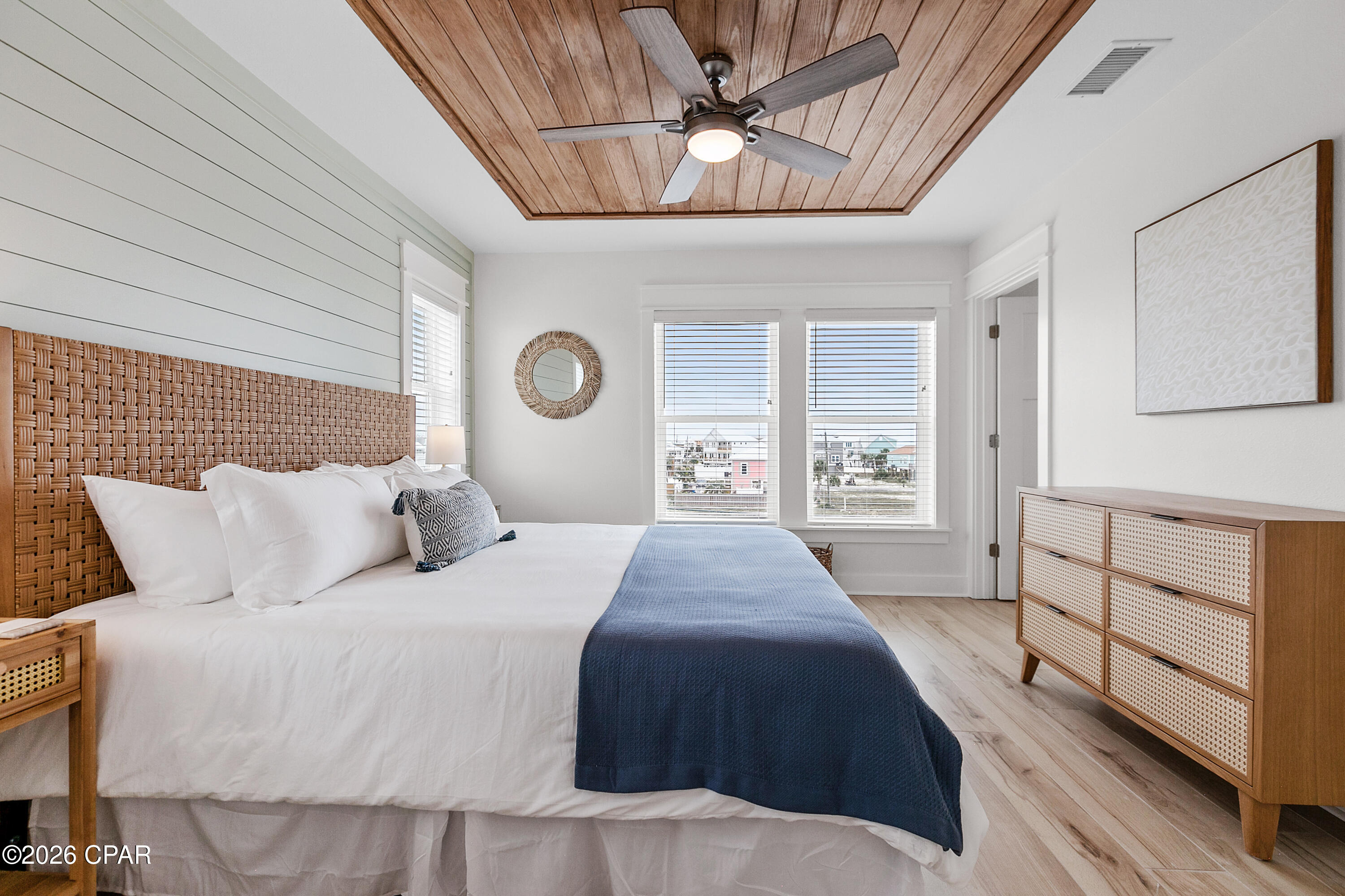 Image 35 For 115 42nd Street 1 & 2