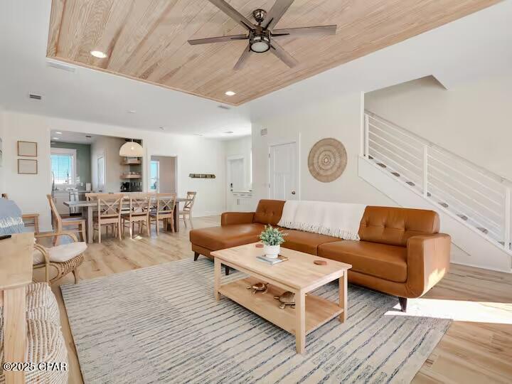 6nui4hxmmxewyg3b7jze6m_hypci9dauiejpjsi7zqi