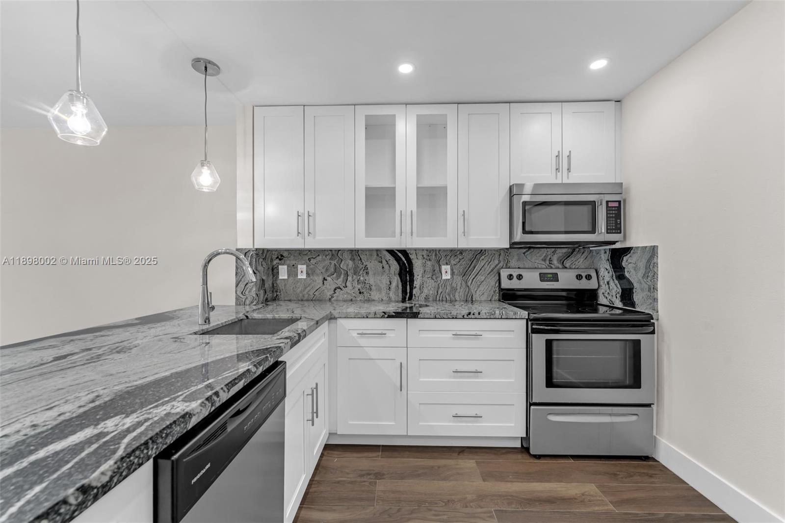 Village Of Kings Creek Co