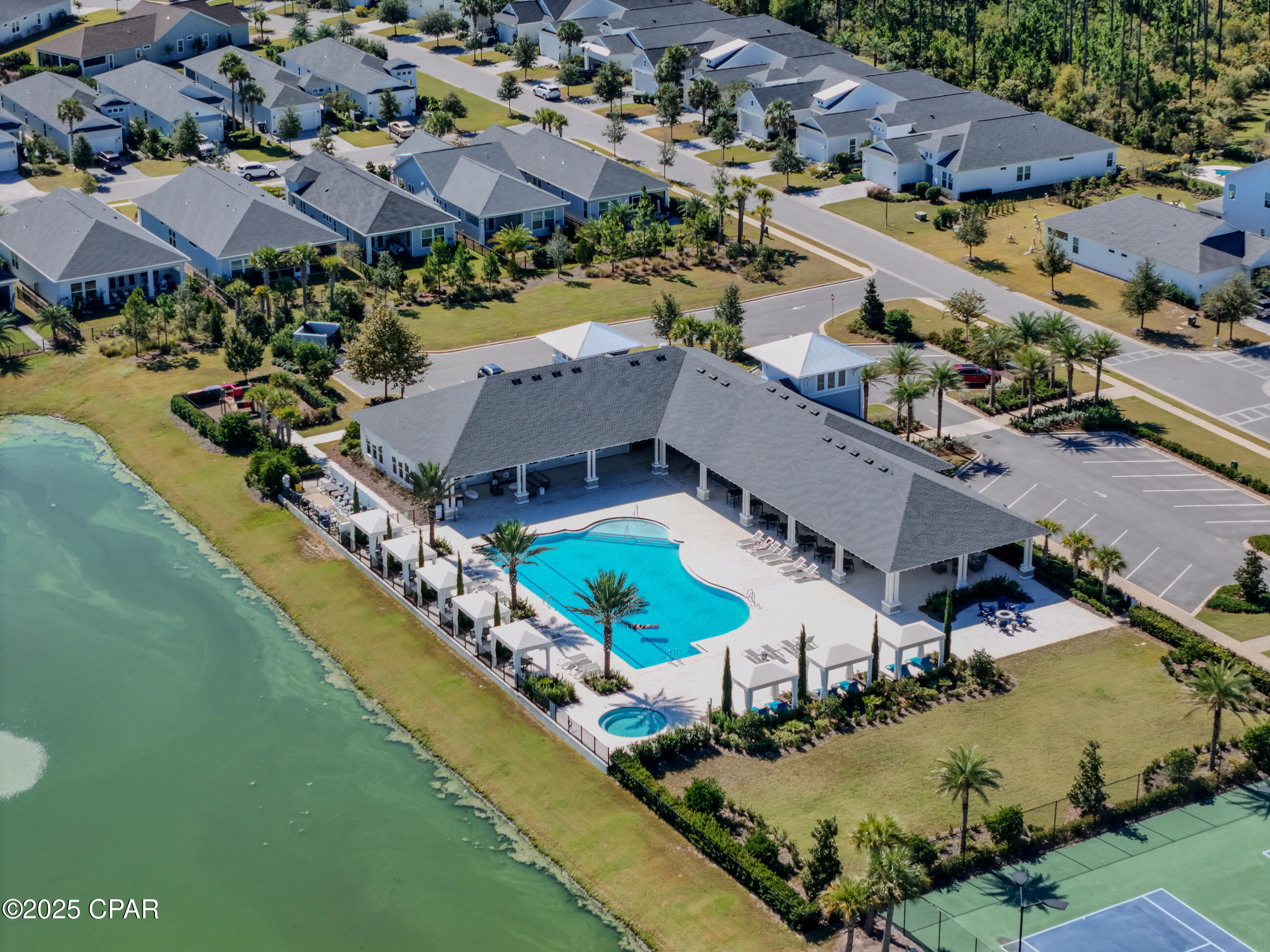 Cv9zt3hzqkv_xuilaowph5 Mrnzq3wnxhgminkkbfh0