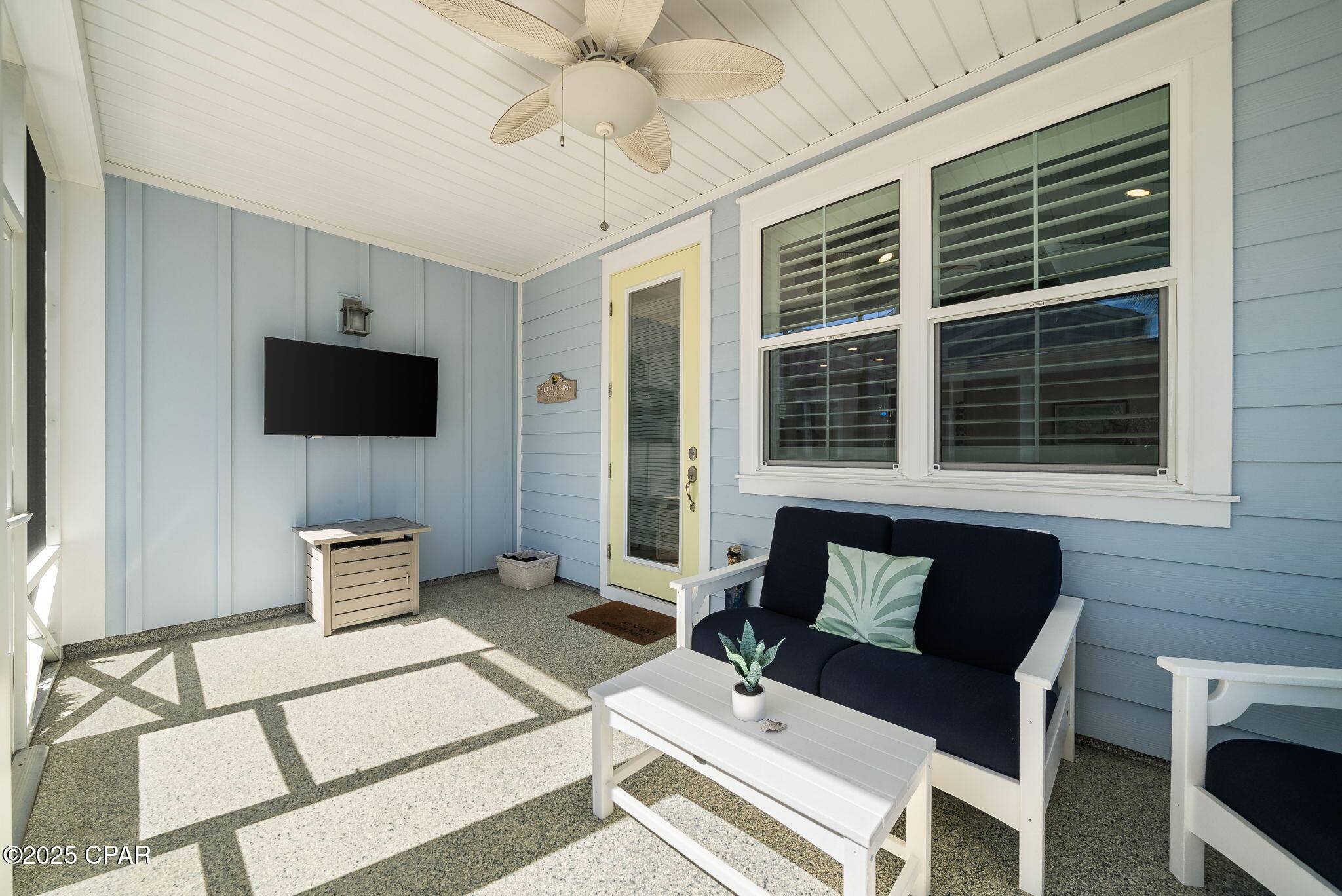 Tg8ilq7seafoecglnbxjxhks01_tyzjv60fln1lngro