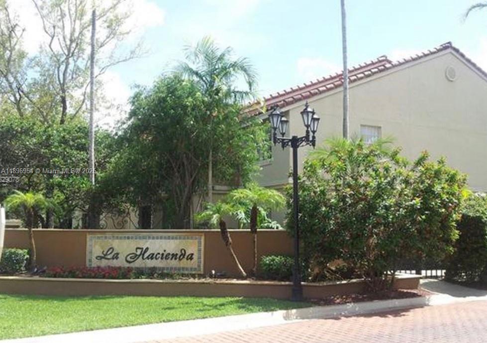 La Hacienda Country Club