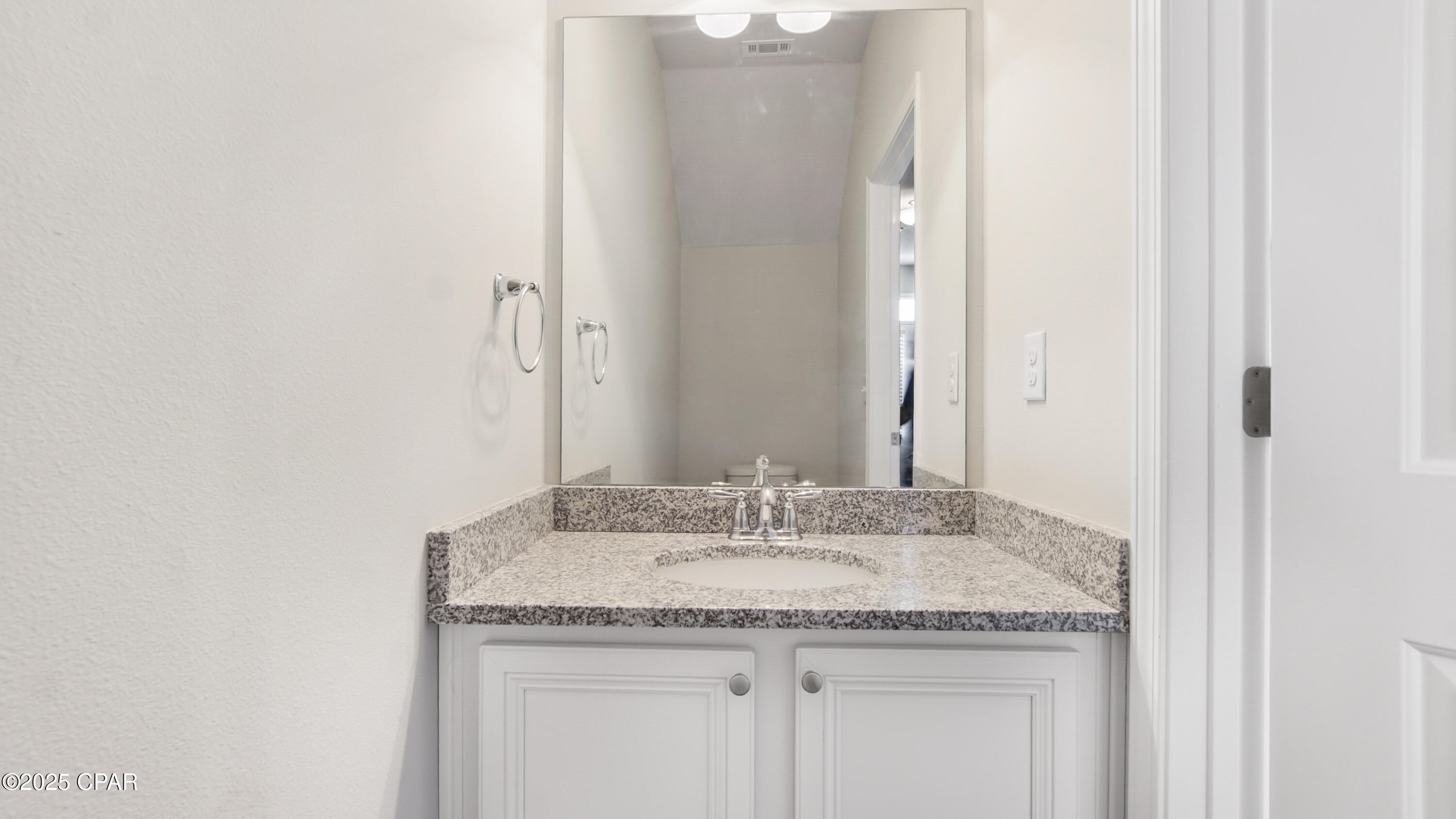 Uo0fm658twdcfqejultnw9tlfg00gcw_8nkjxx1ng14