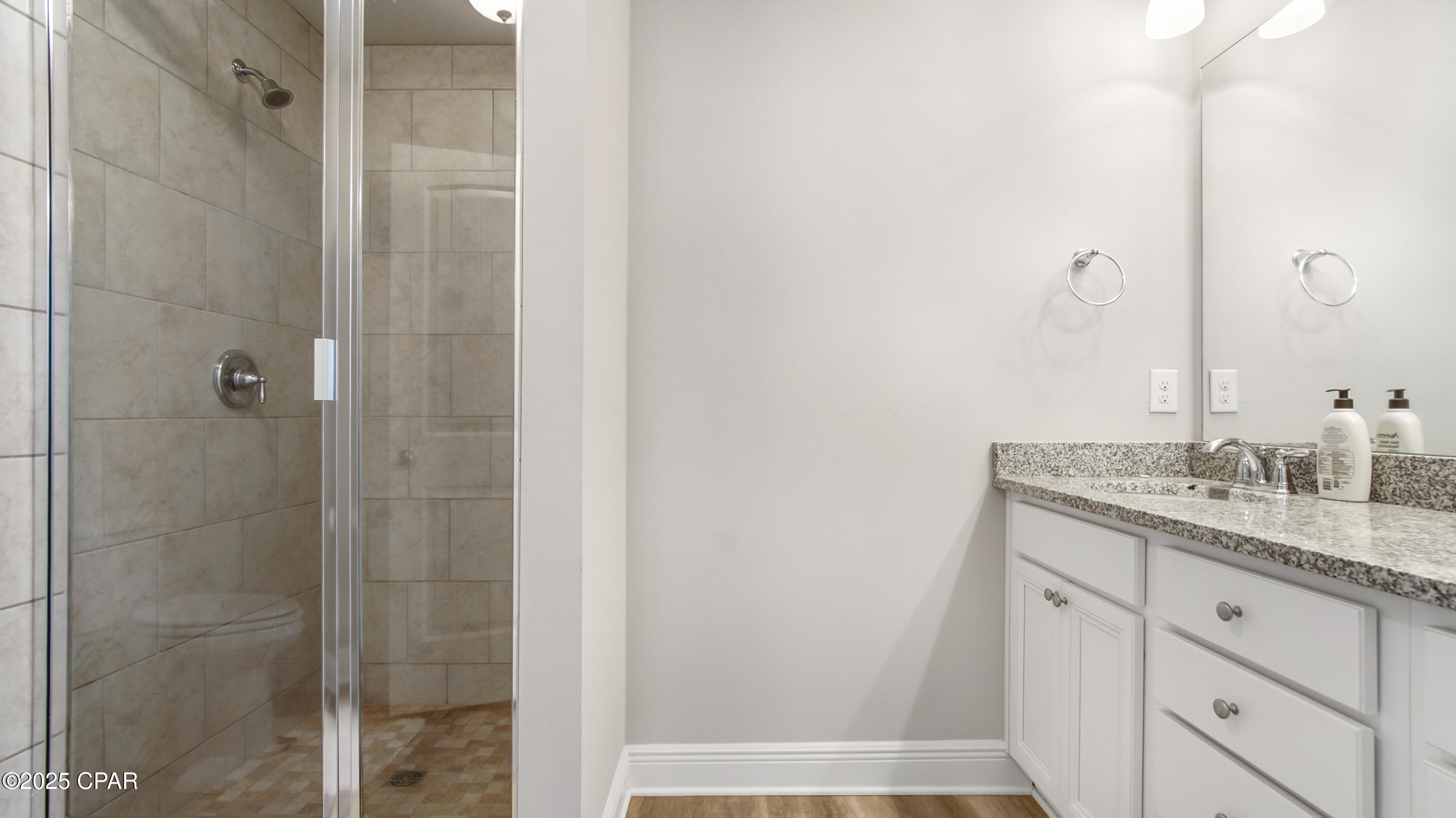 Image 27 For 65 Crossing Lane F