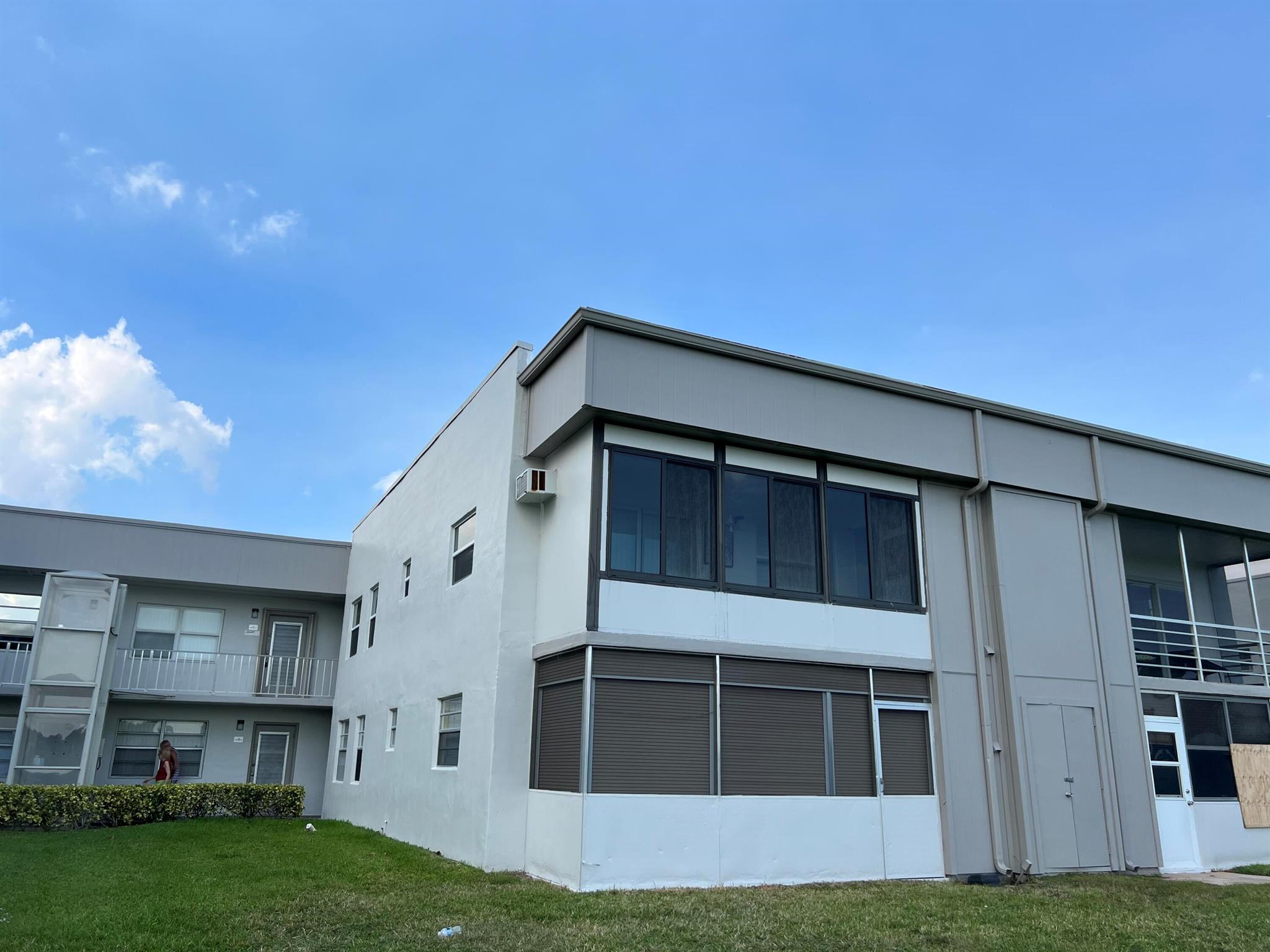 Kings Point Normandy Cond