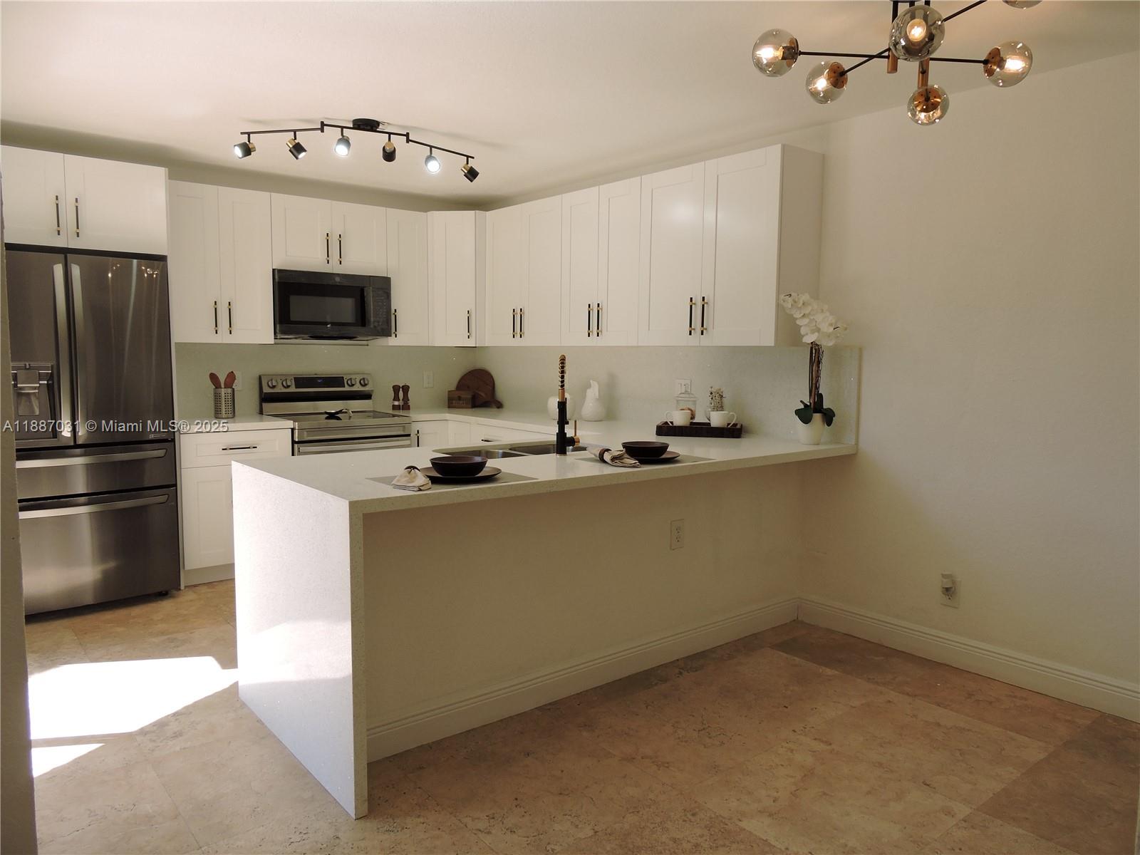 Property photo # 4