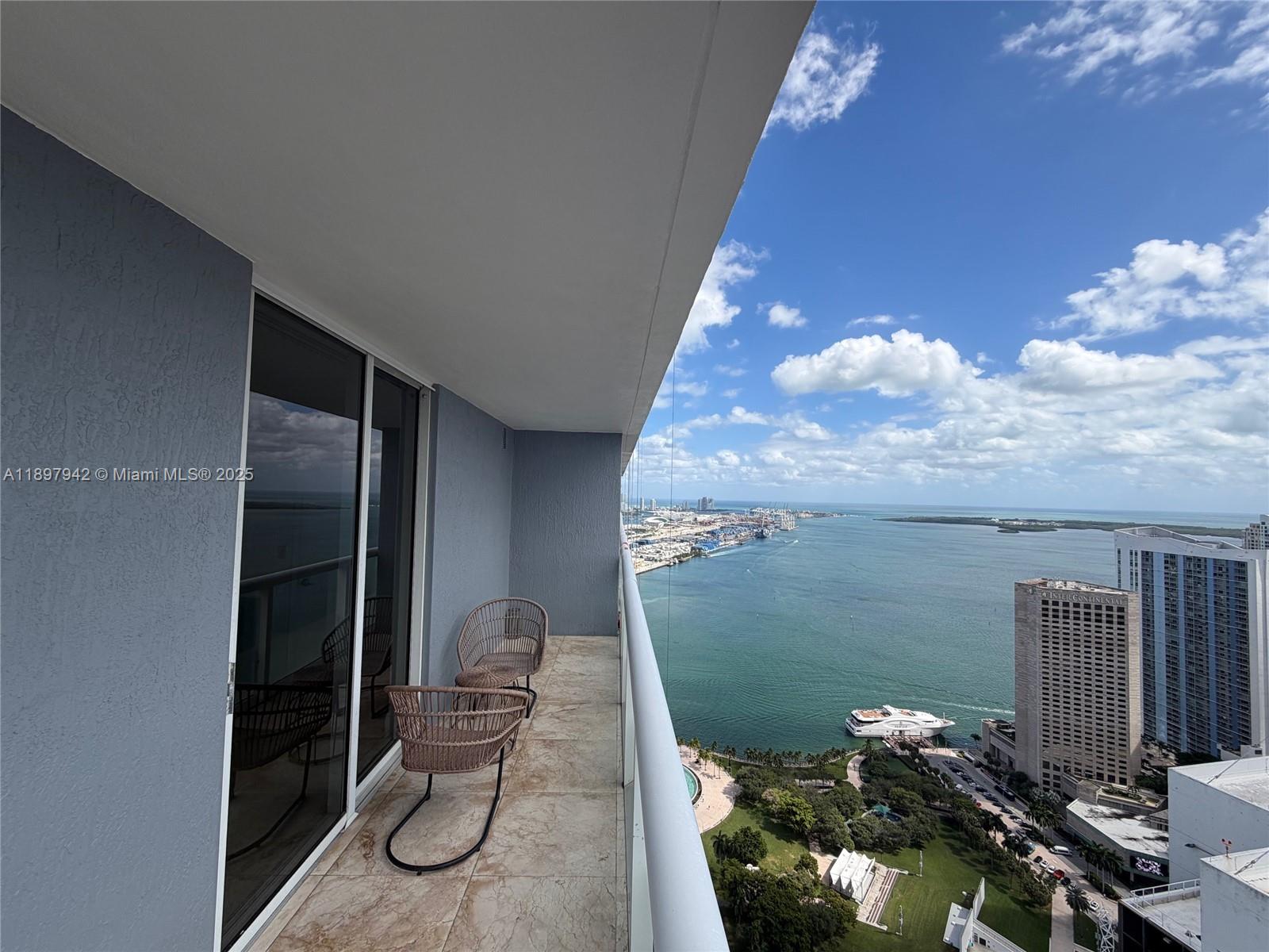 50 Biscayne Blvd Unit 5211, Miami, Florida 33132