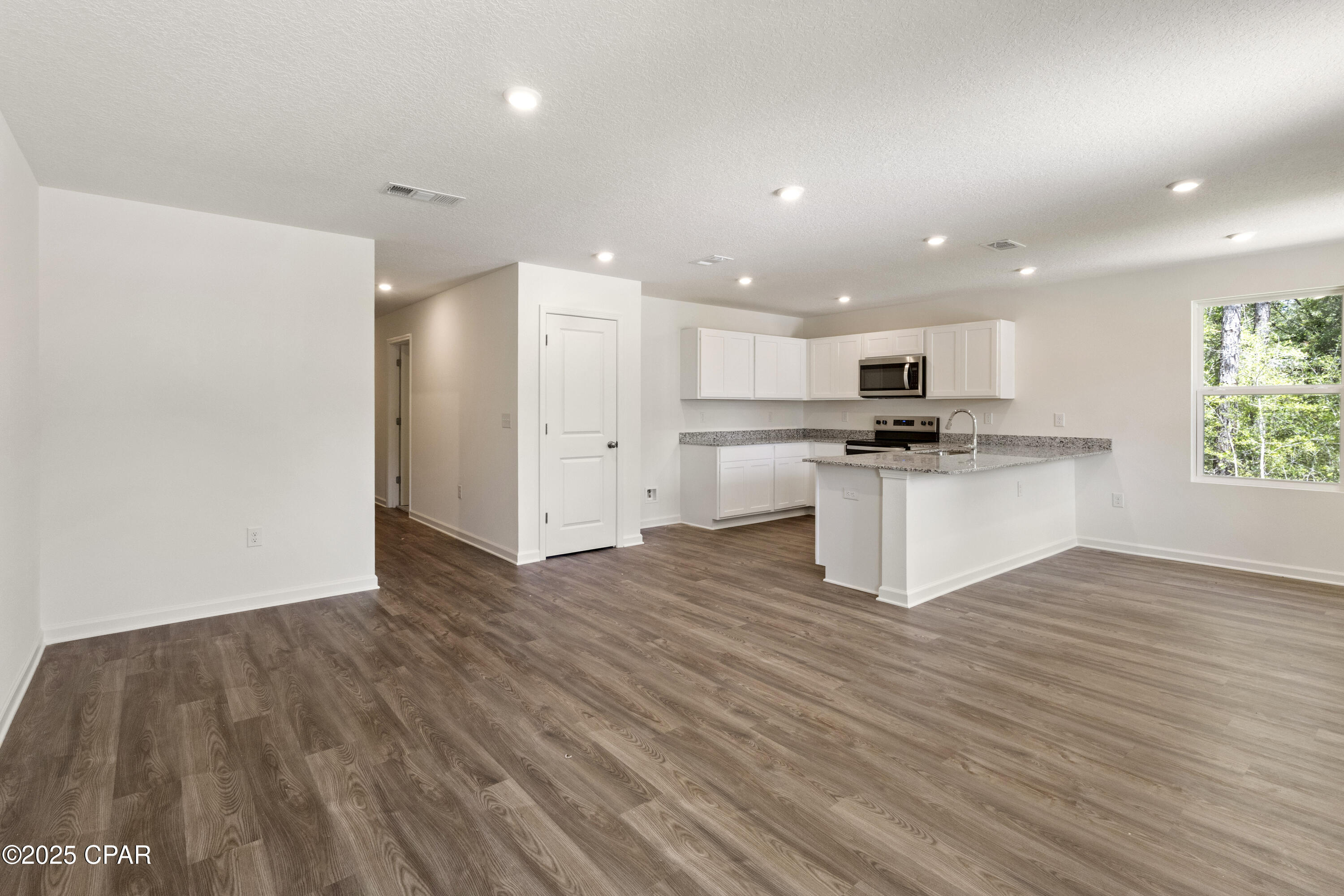 Image 6 For 4131 Pinehurst Drive