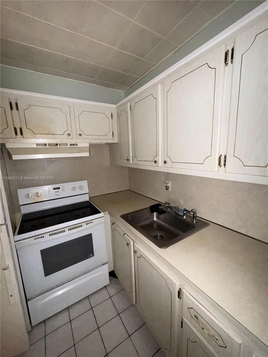 Property photo # 8