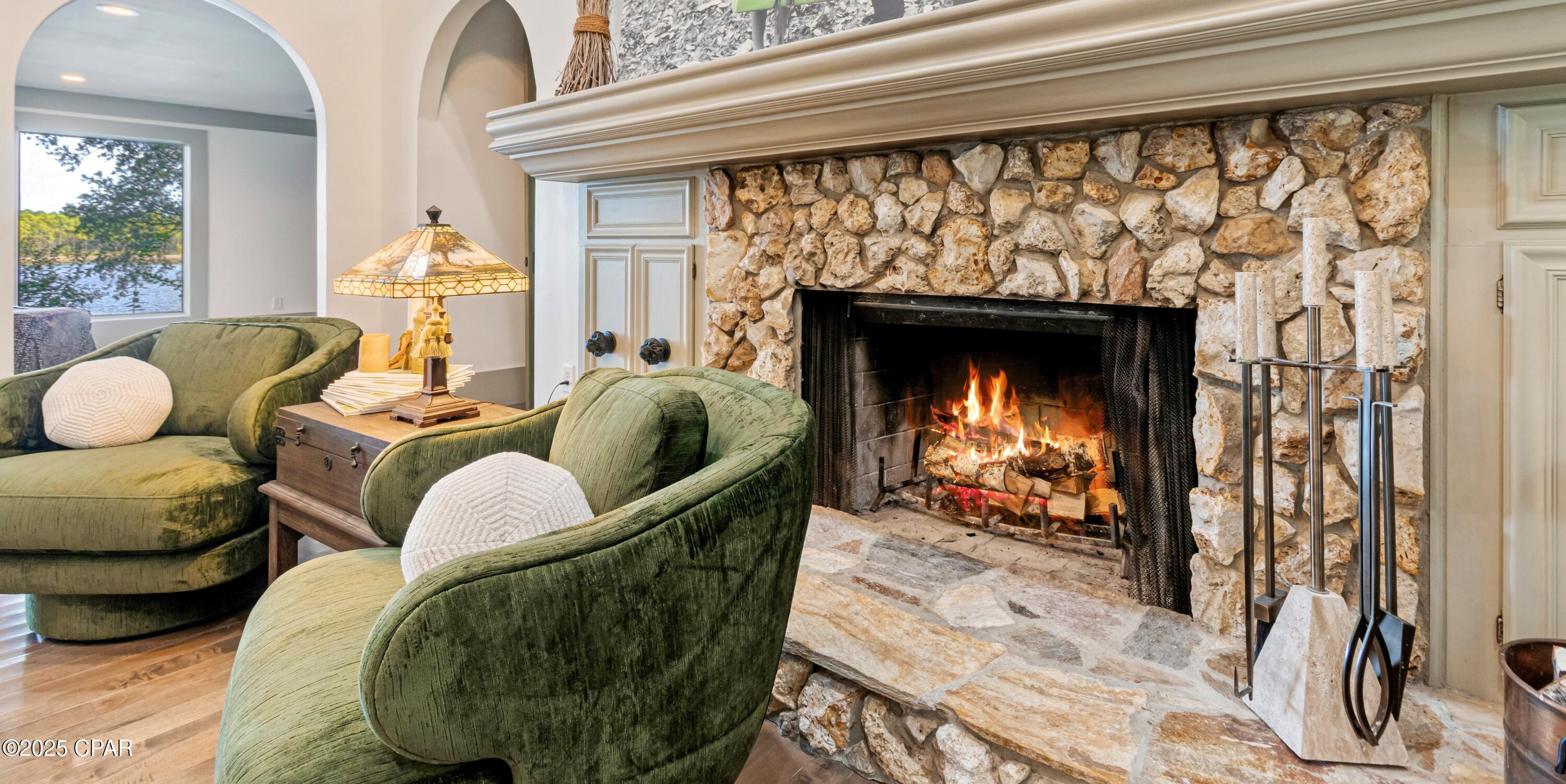 Kum_i2hzmdqqr0m8styybvomd1gzo_r_sczjliv0vzq