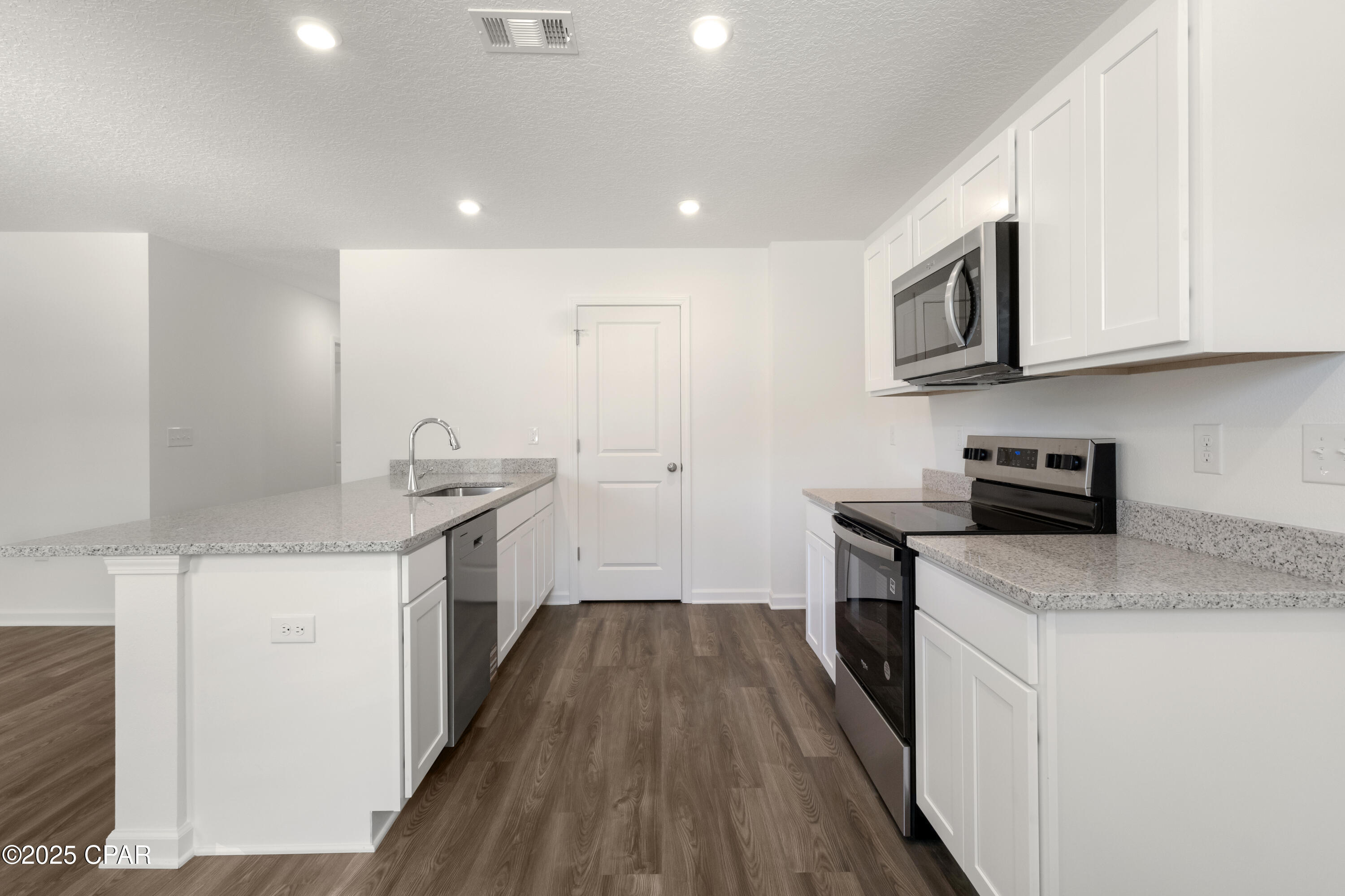 Image 4 For 4113 Pinehurst Drive