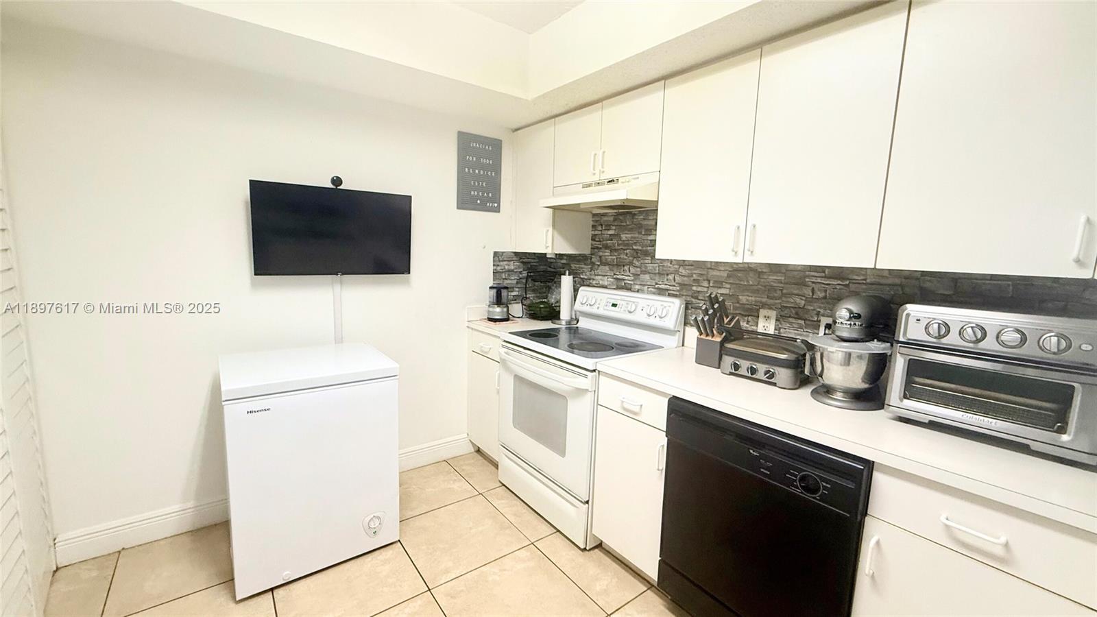 Property photo # 8