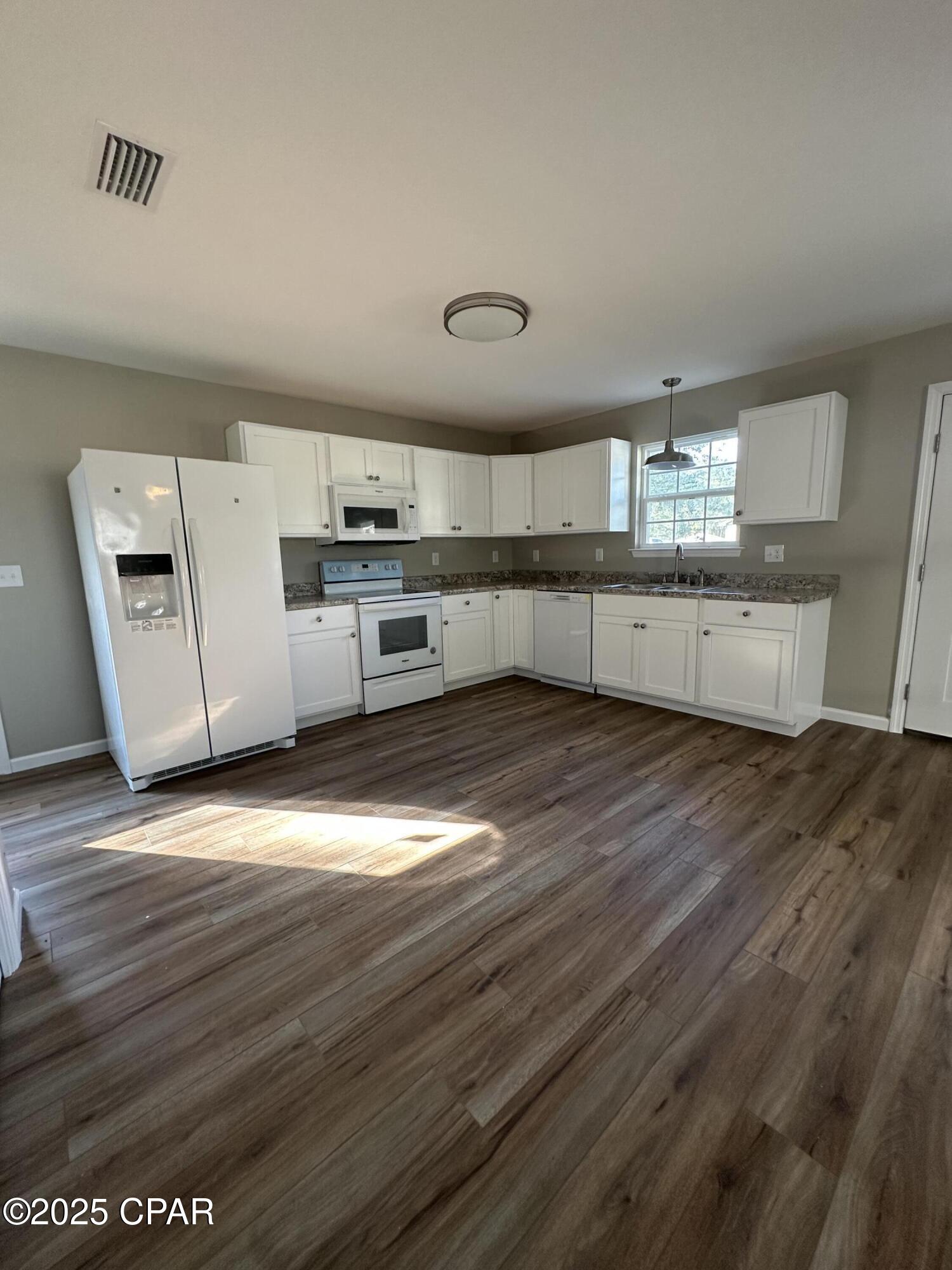 D4uc_bjk2hu_tyvujvacerdcax1oj3ikbuhzxof Hkm