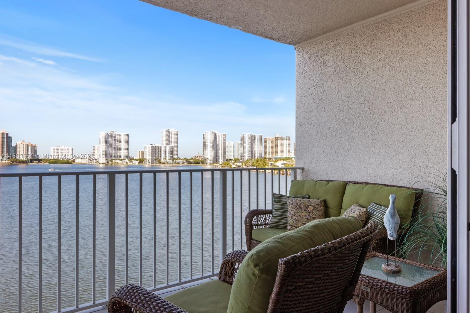 18260 Bay Rd Unit 516, Sunny Isles Beach, Florida 33160