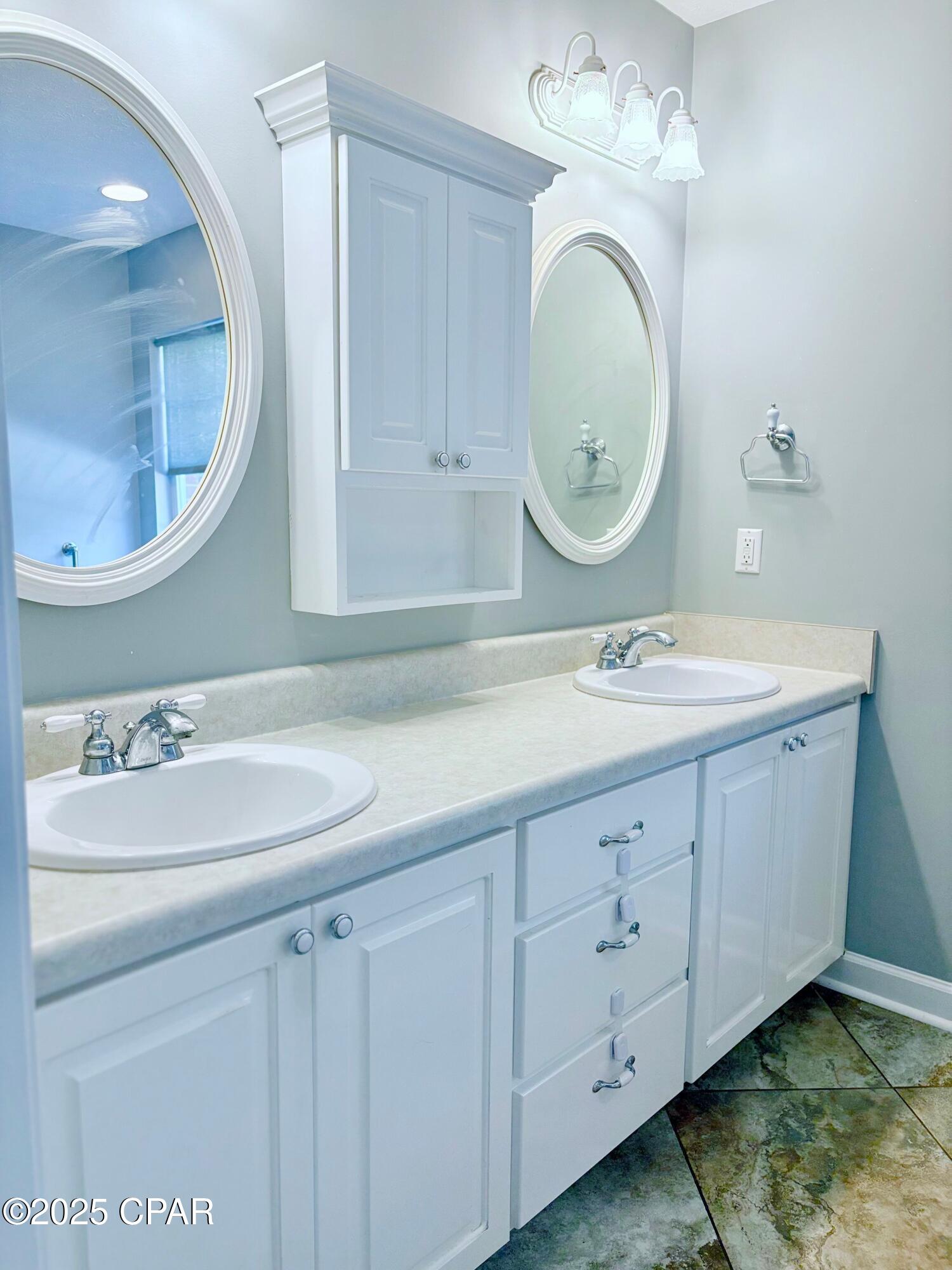 Nzsyilddesvcq2_rd0wg Ycbpldtrtmocy M Dts6ny