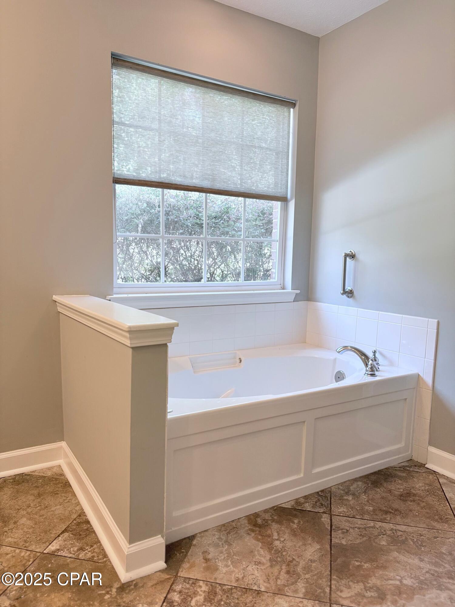 Ihhrmsuiyn6sdksz0imix9fxihfq_lzhb3t_dctotvw