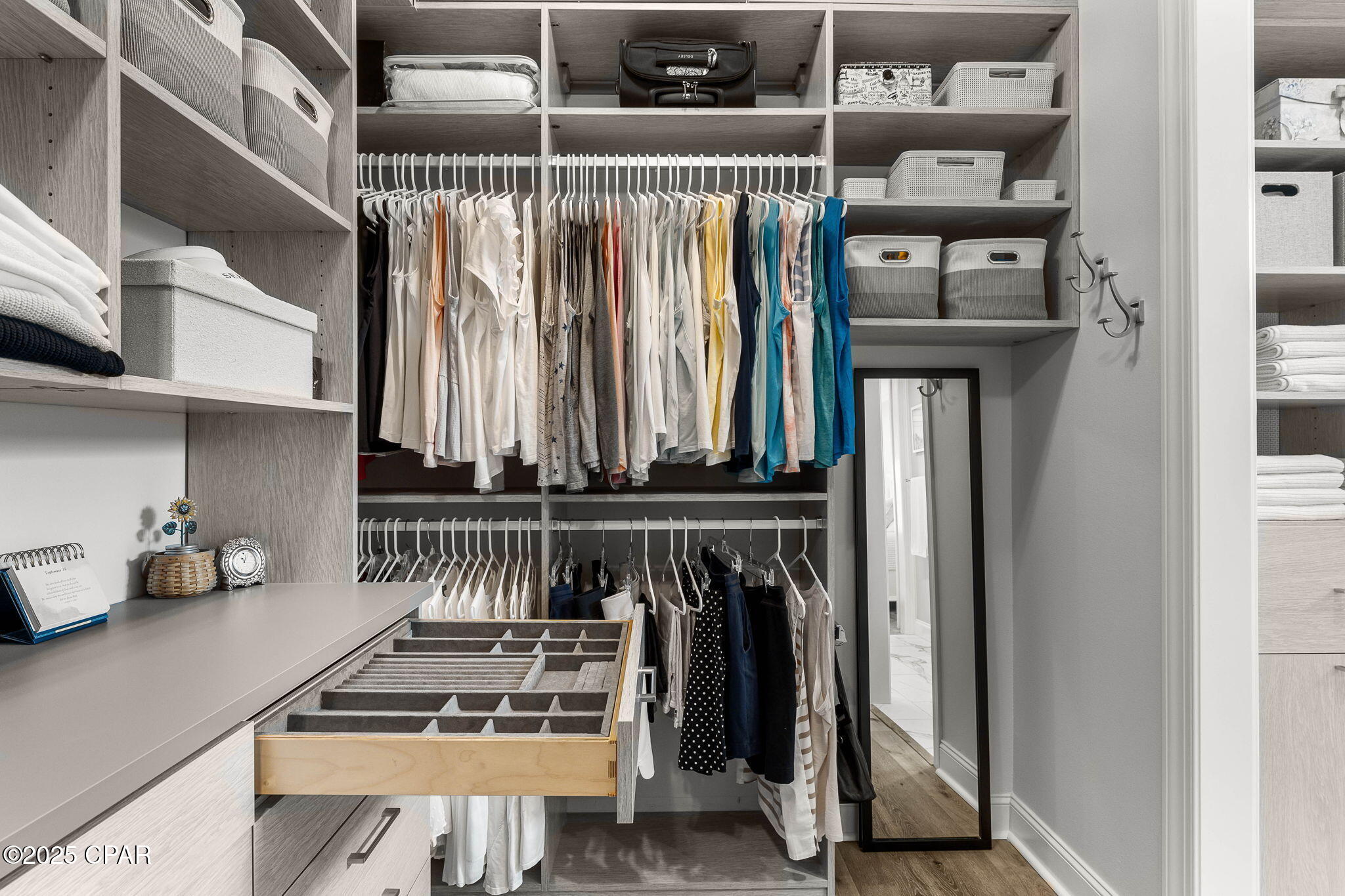 B544clyt Srb9dxurz031rldjunpo8fhe1ltmysy_d0