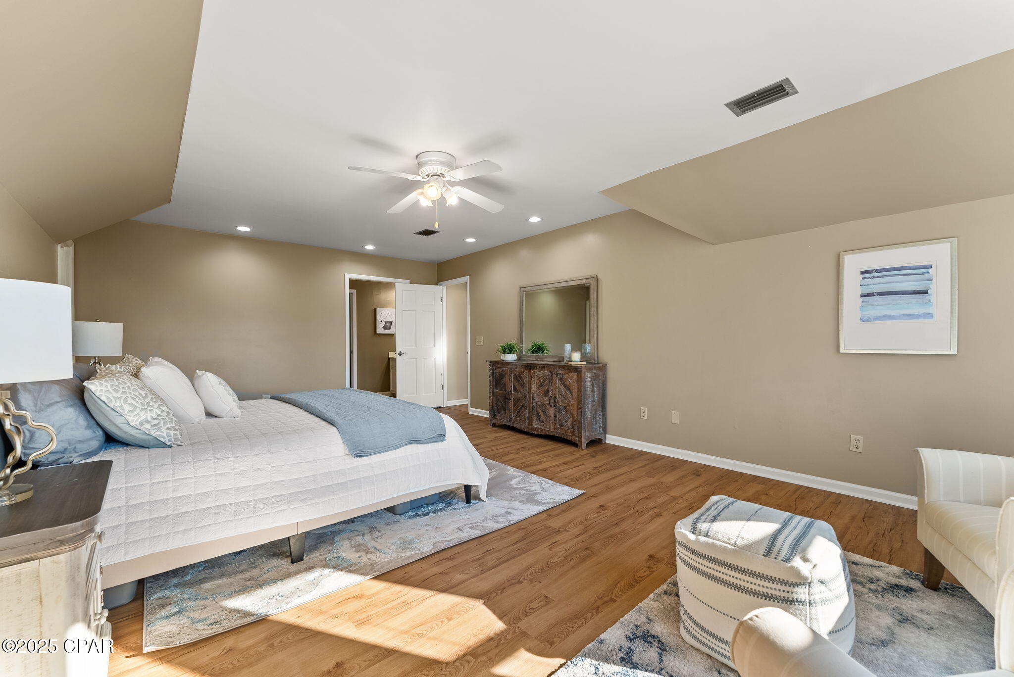 Image 23 For 3040 Kings Road