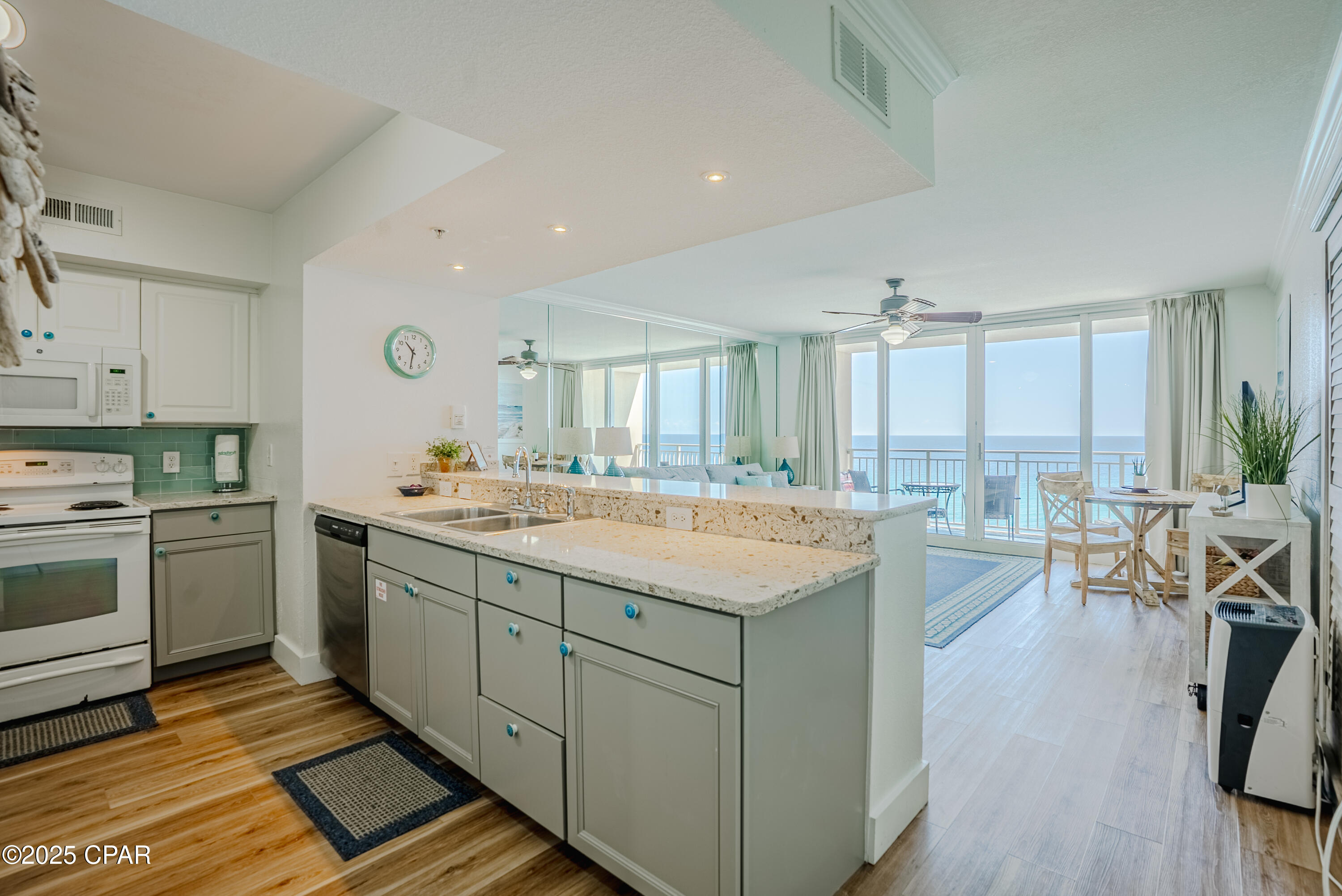 Lgo4o84eyt4lxnzmmznt9ffolwnd Lhu_dauwxyf_va