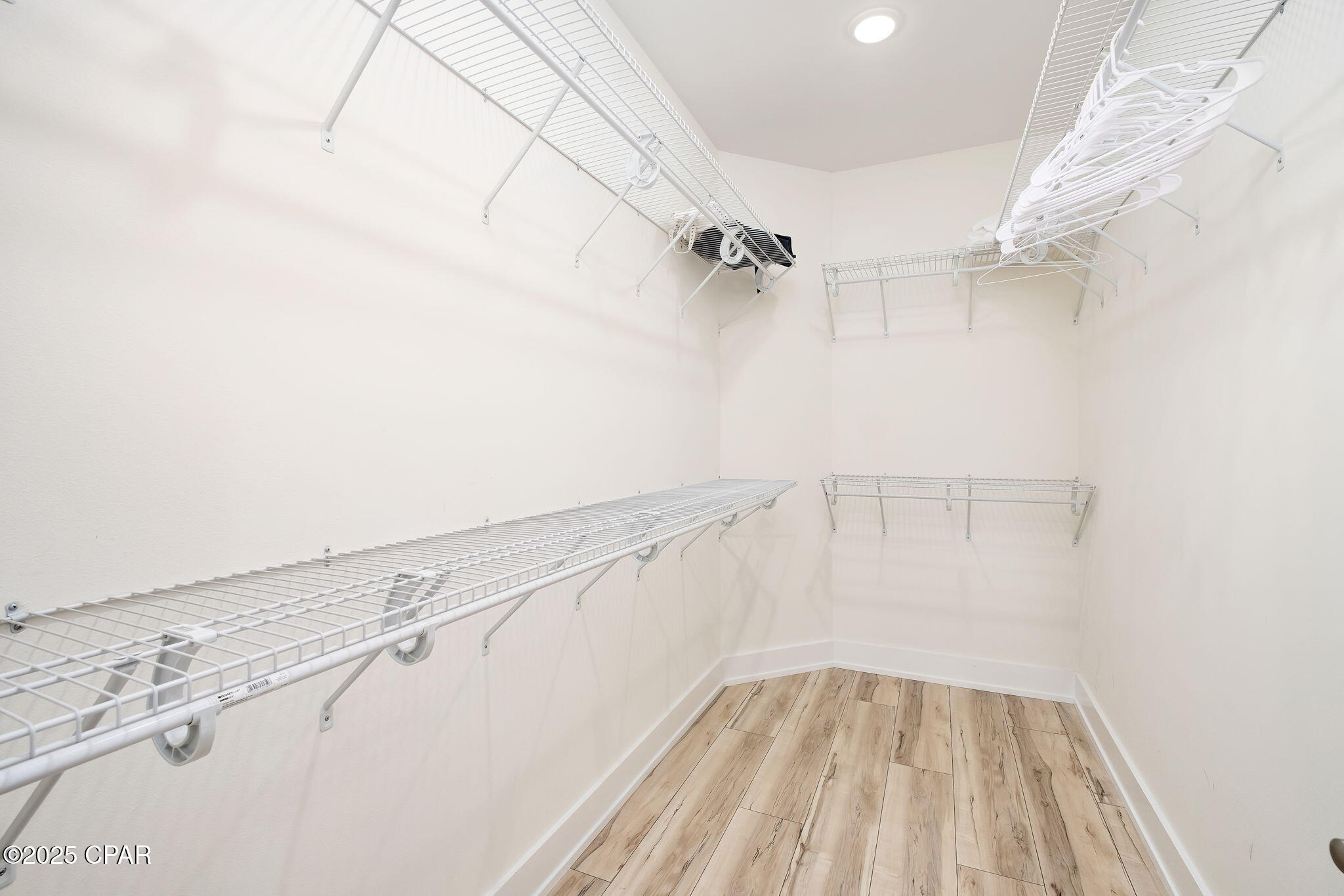 Hkhe6lfofrnxec5pq_l0fbzep6g97dqn0ylu9m9ji E