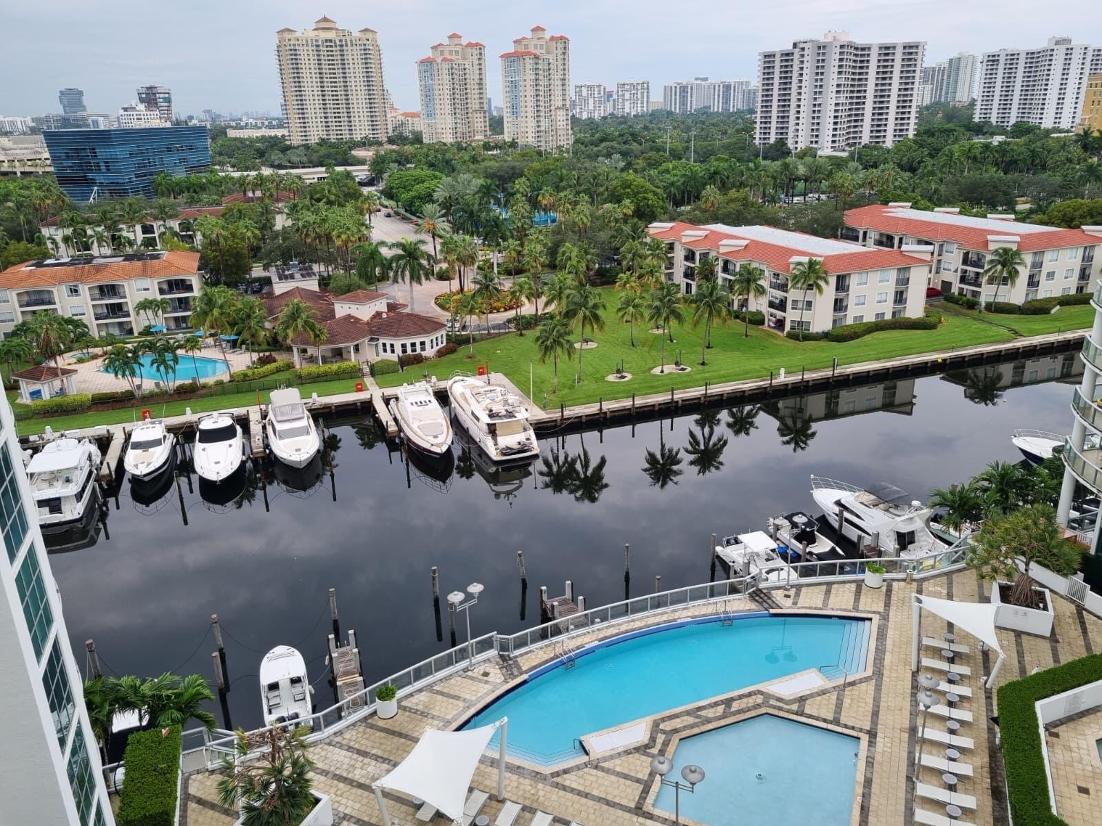 The Atrium At Aventura Co