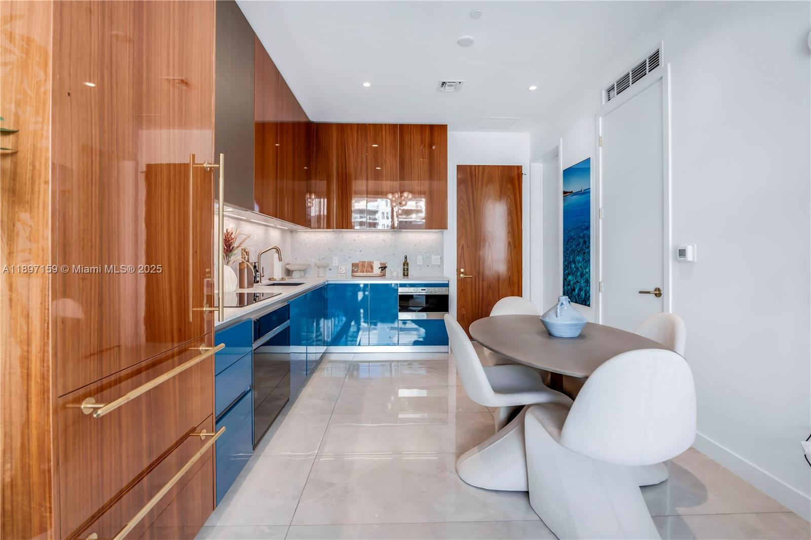 Property photo # 8
