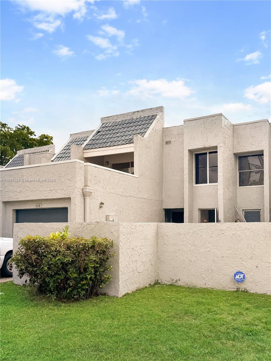 Wimbledon Townhouse Iii-9