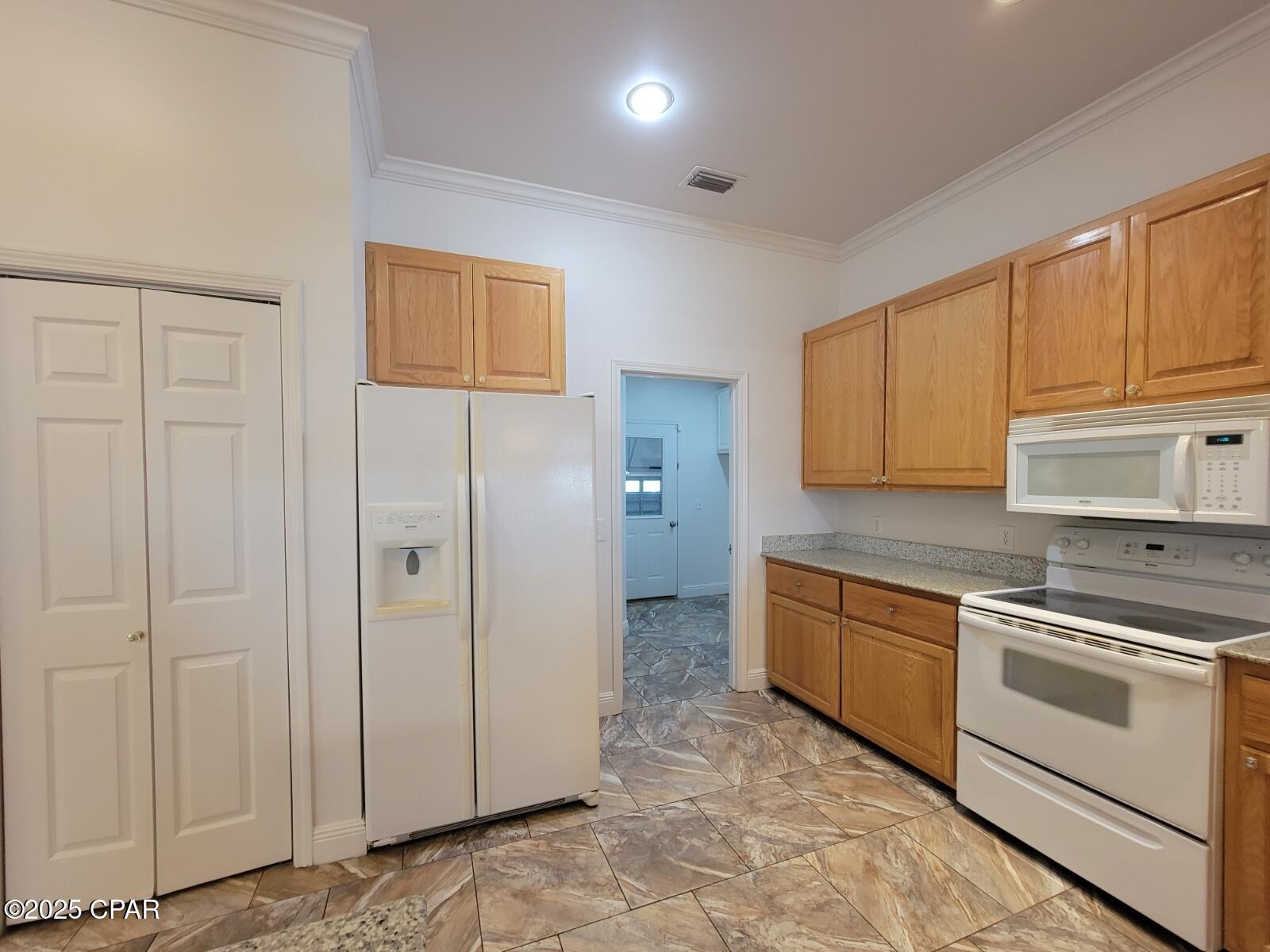 Fqagqwaedq8pfuhorr2 _aywoldx6oak8vjw8tmw C0