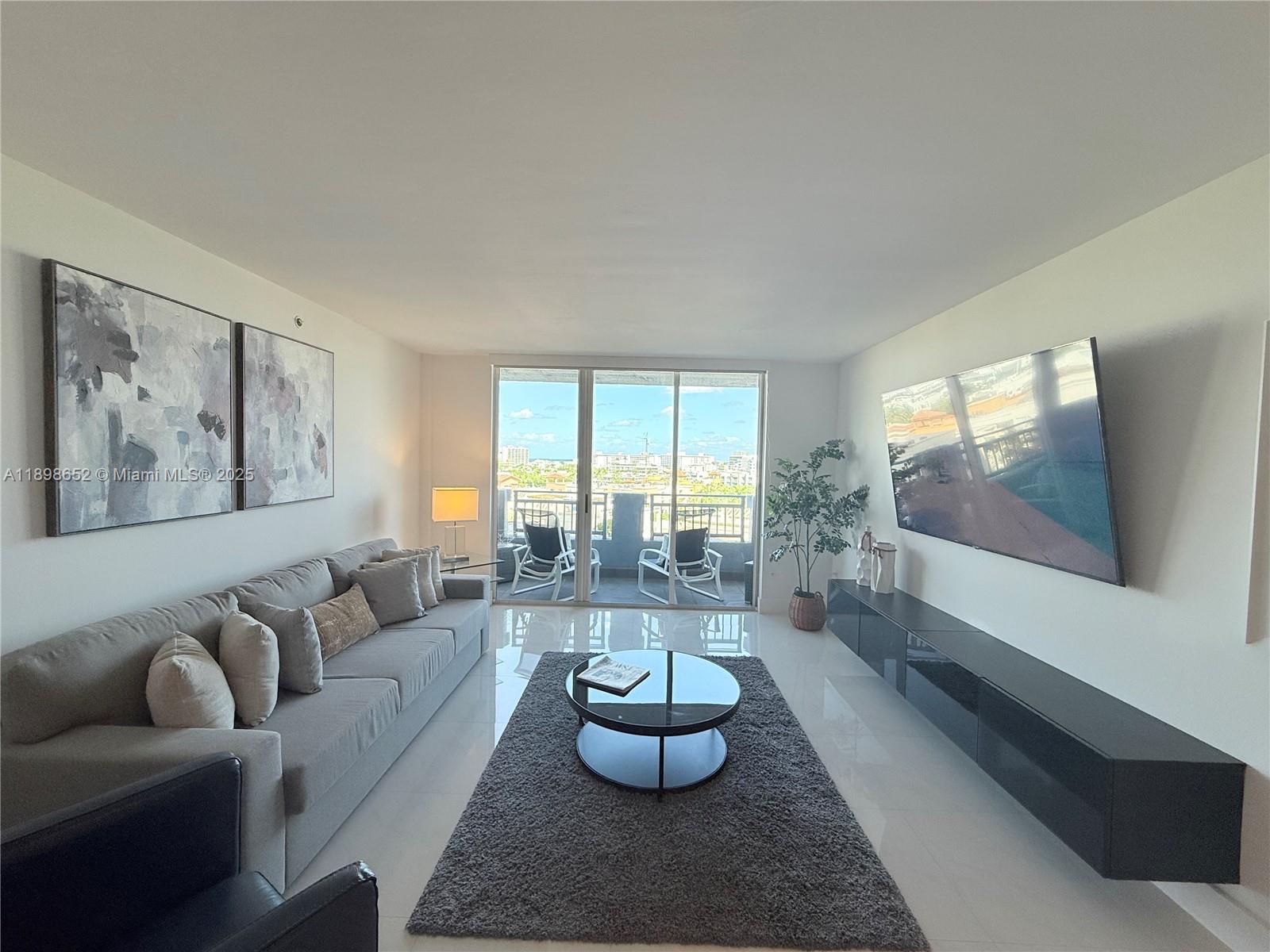 90 Alton Rd Unit 909, Miami Beach, Florida 33139