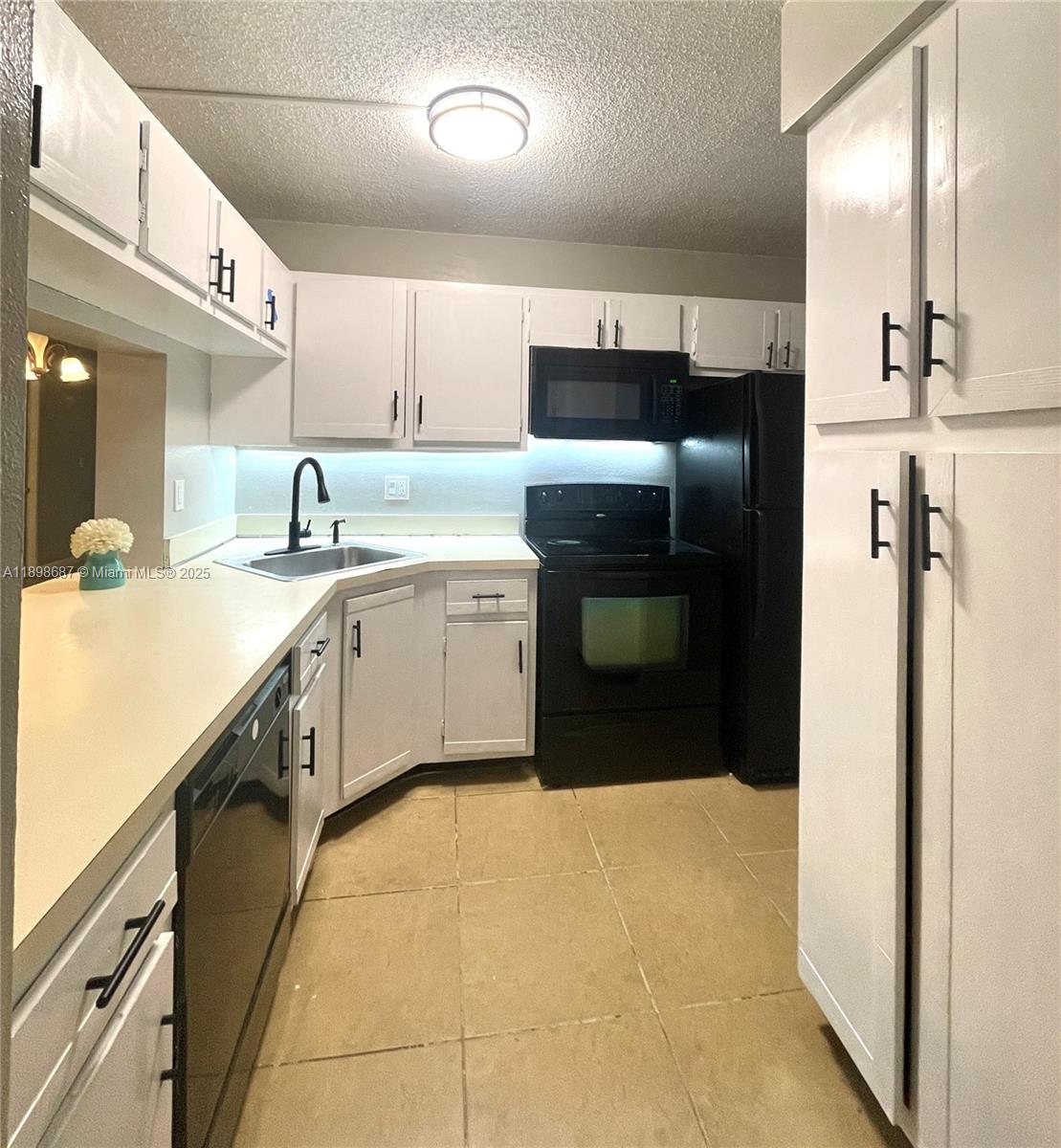 Property photo # 0