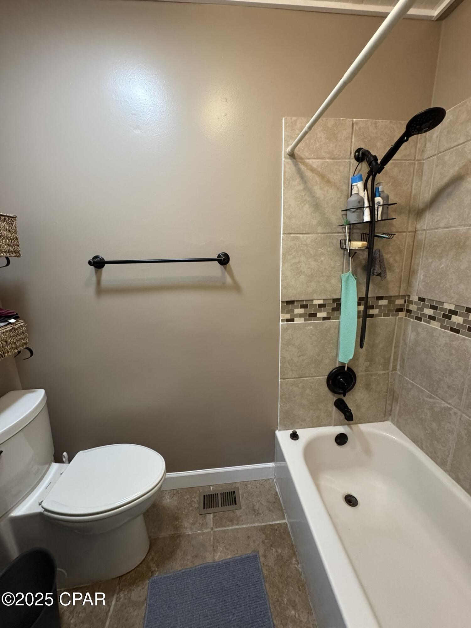 Fbicmdnspgt Mwbel8uornh2j1eivz6yyt0yy Cq58g