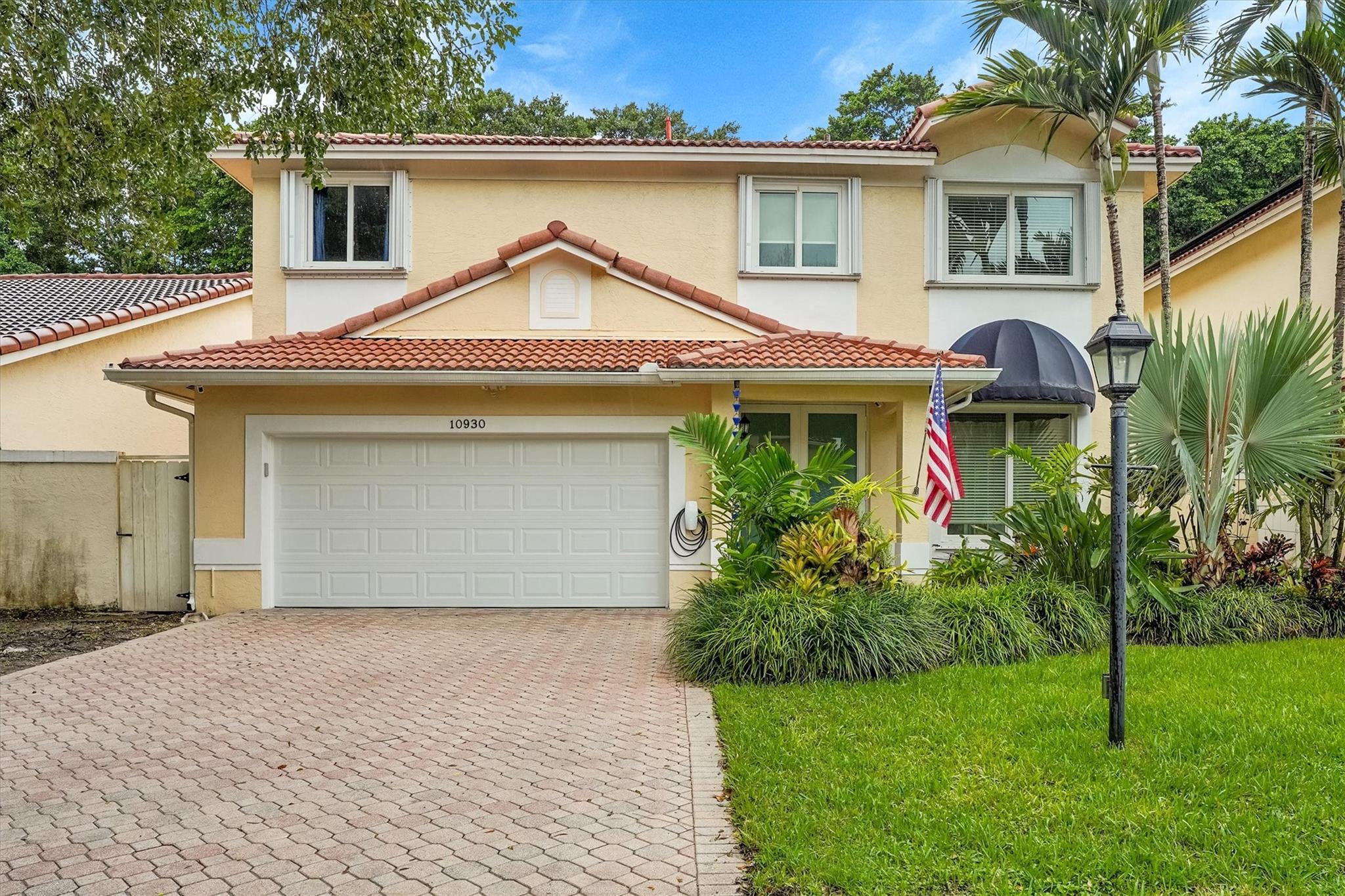 Jasmine At The Hammocks 1