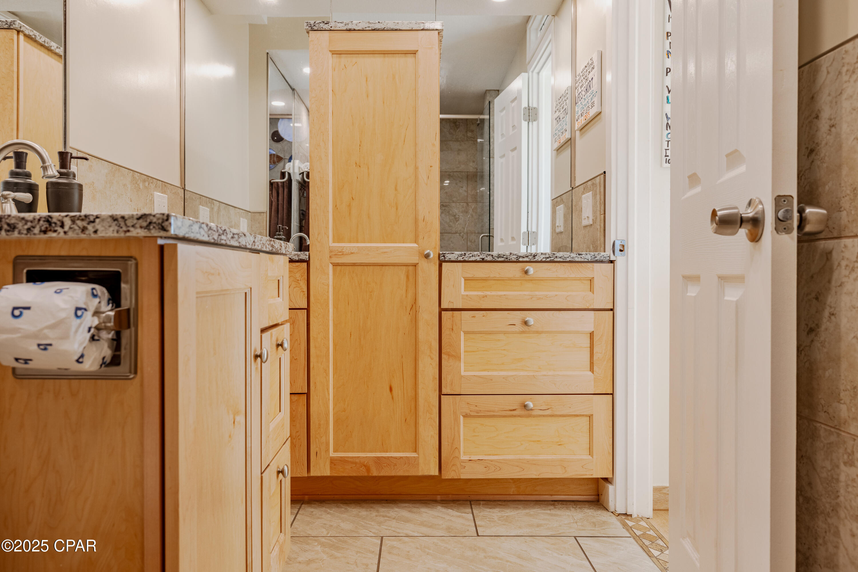  Kydfnm8zfukyiogrl2gl5 Vg70g7jvlzzdech7noqi