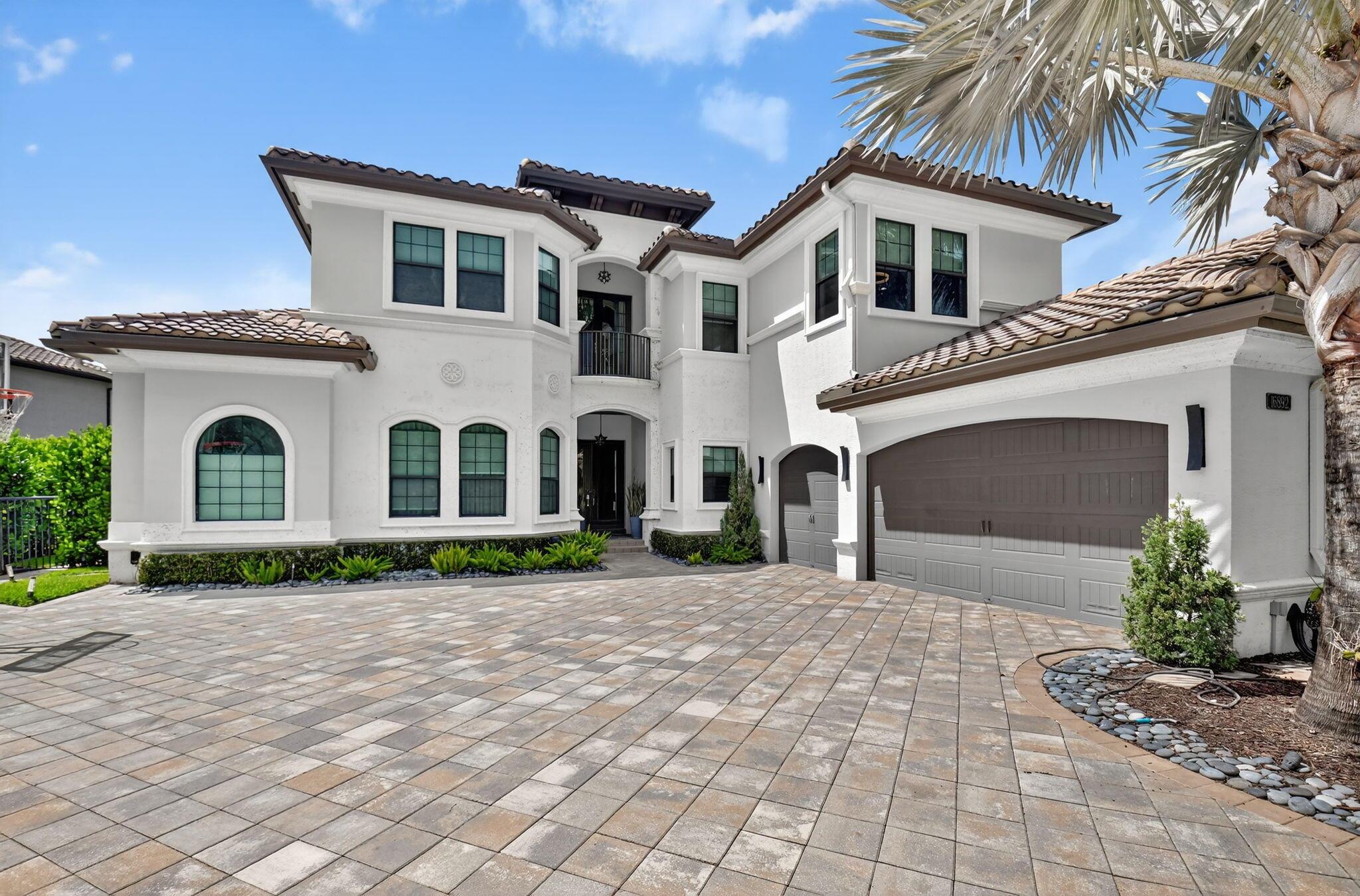 16892 Strasbourg Lane, Delray Beach, Florida 33446