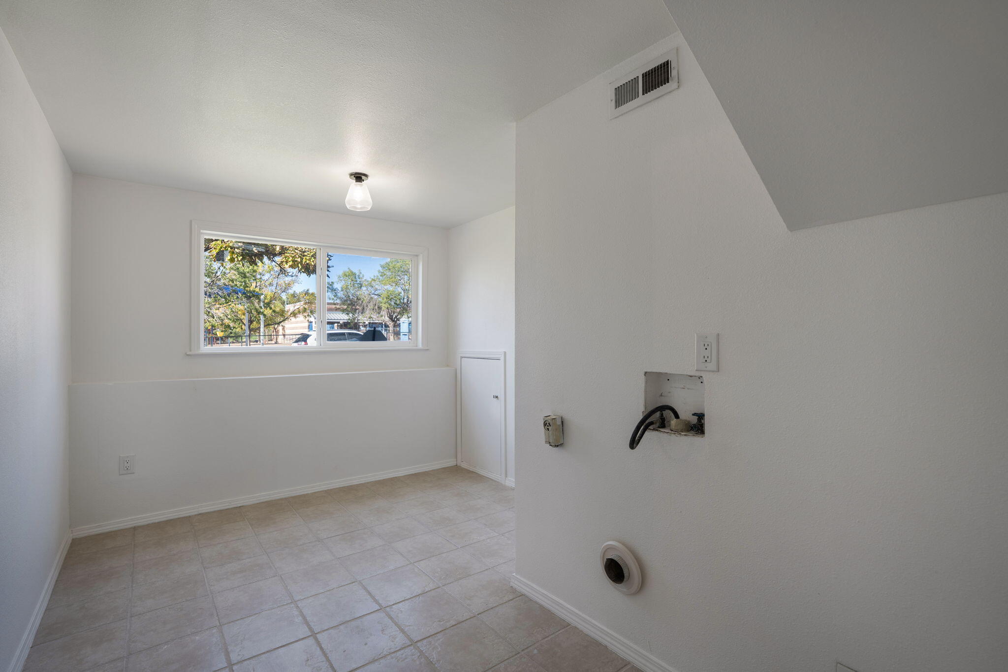 10708 LEXINGTON AVENUE NE, ALBUQUERQUE, NM 87112  Photo 20