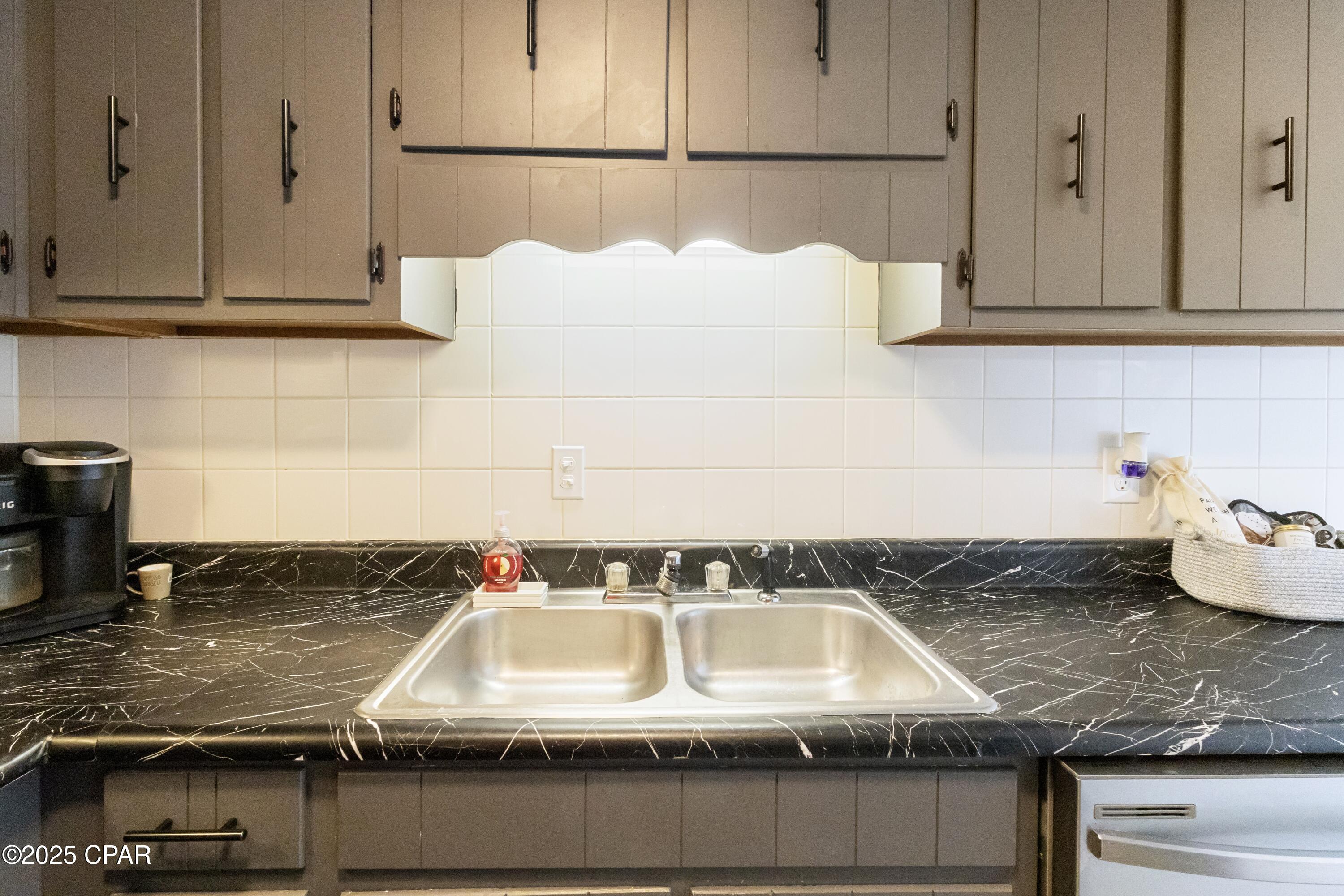 Iruafrjsxsx E8fibqo9l1sovyxjdwbnlzjiztd4zgy