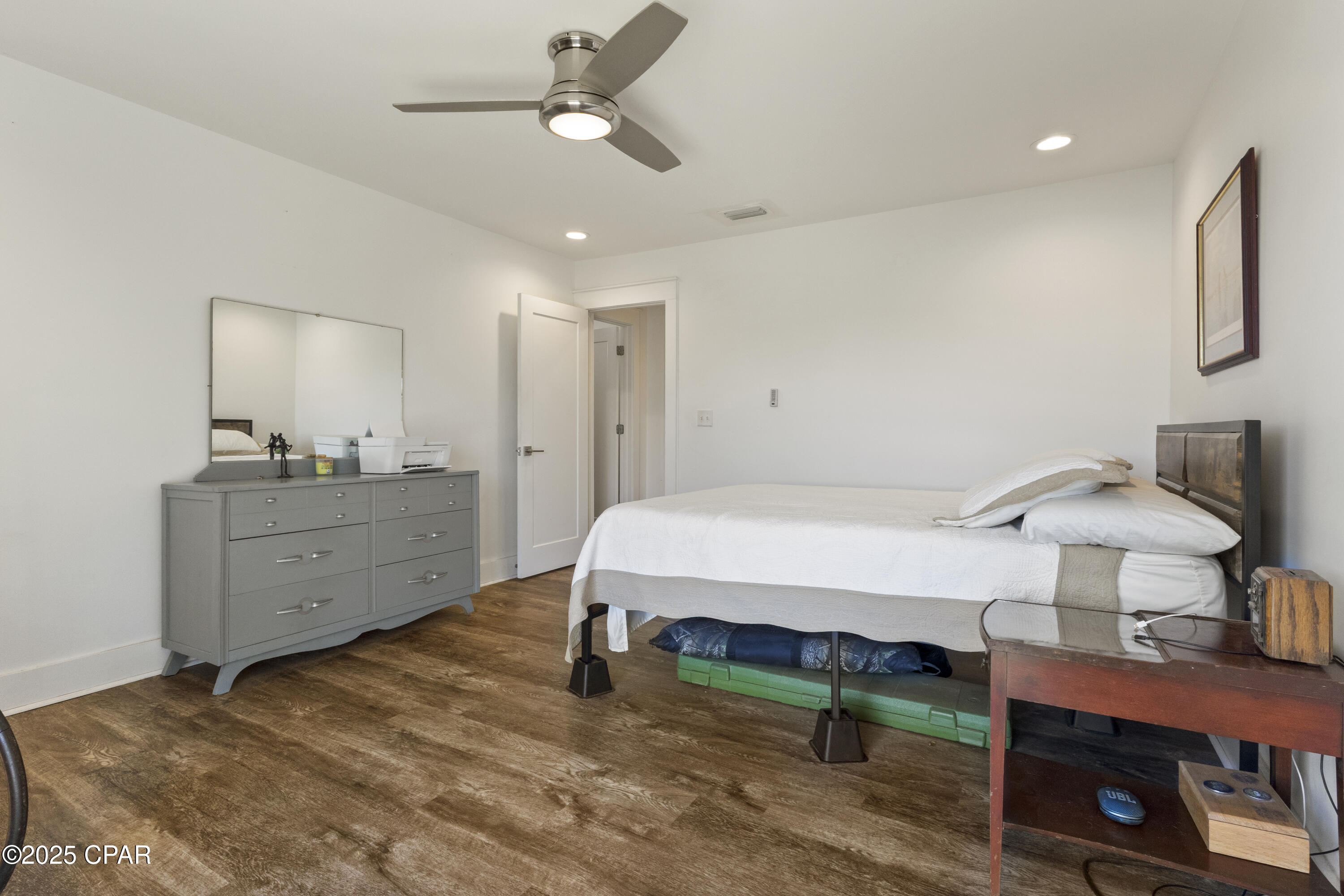 Jiku9 Ii3ya5 Yqembxoqr_7cz_bus6wqlflol2cb5o