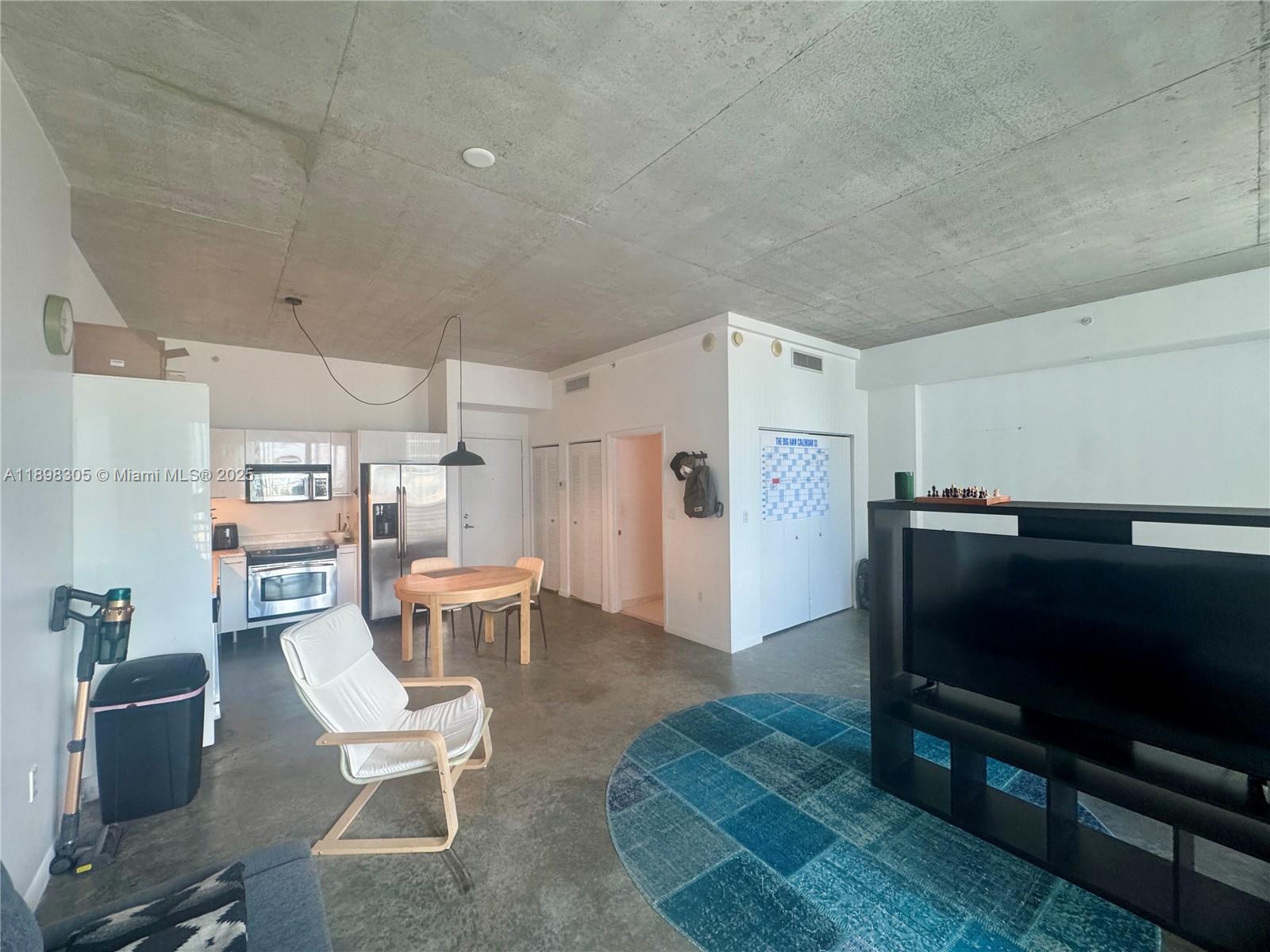 Property photo # 6