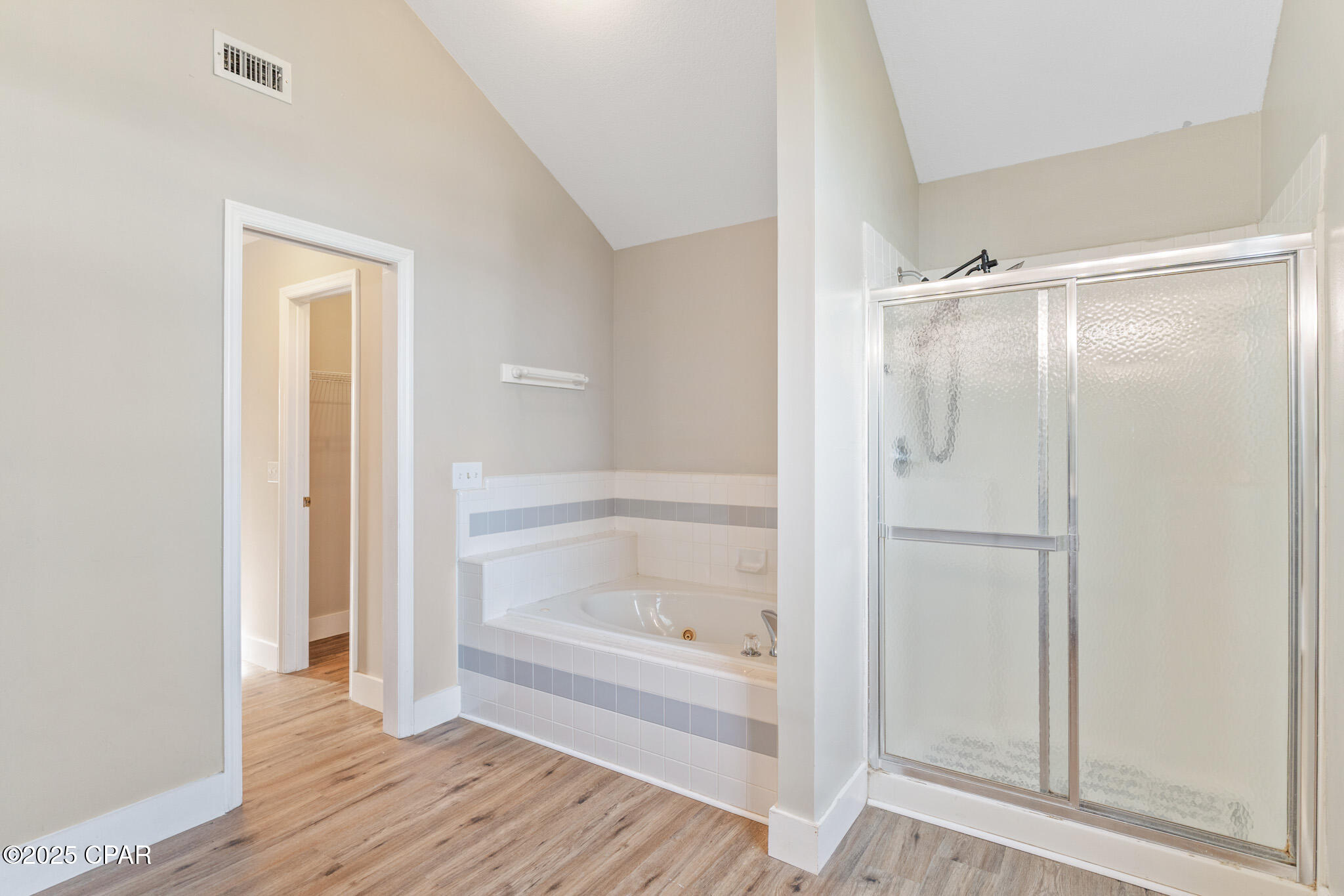 Hfkysrwehf2tzfq8rogch7l58h31hjwpn_dhxlafbmw