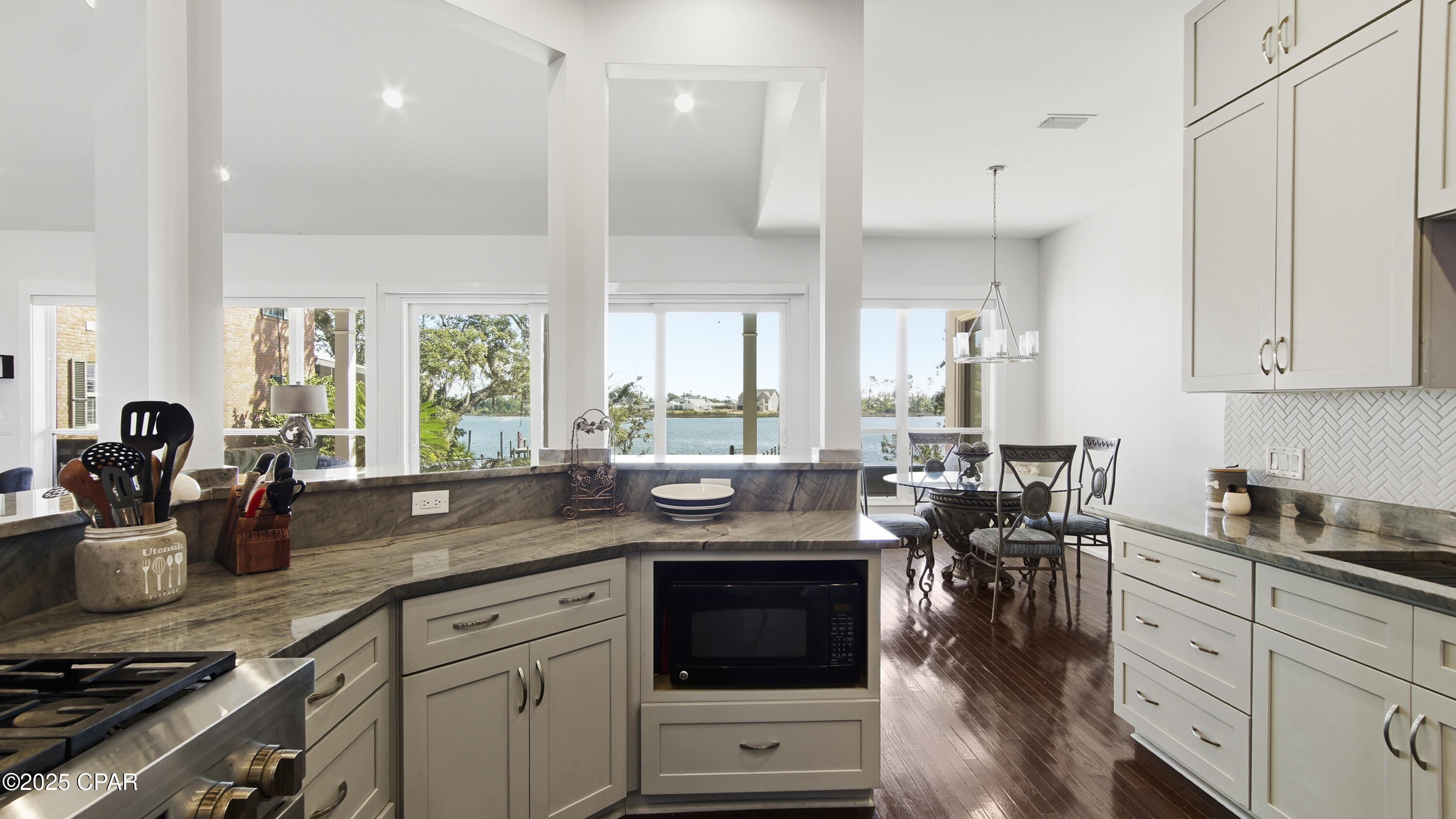 Cgz75vlak5cr_ 329jwgf1uqmrghvjsnvcchsvagk2a